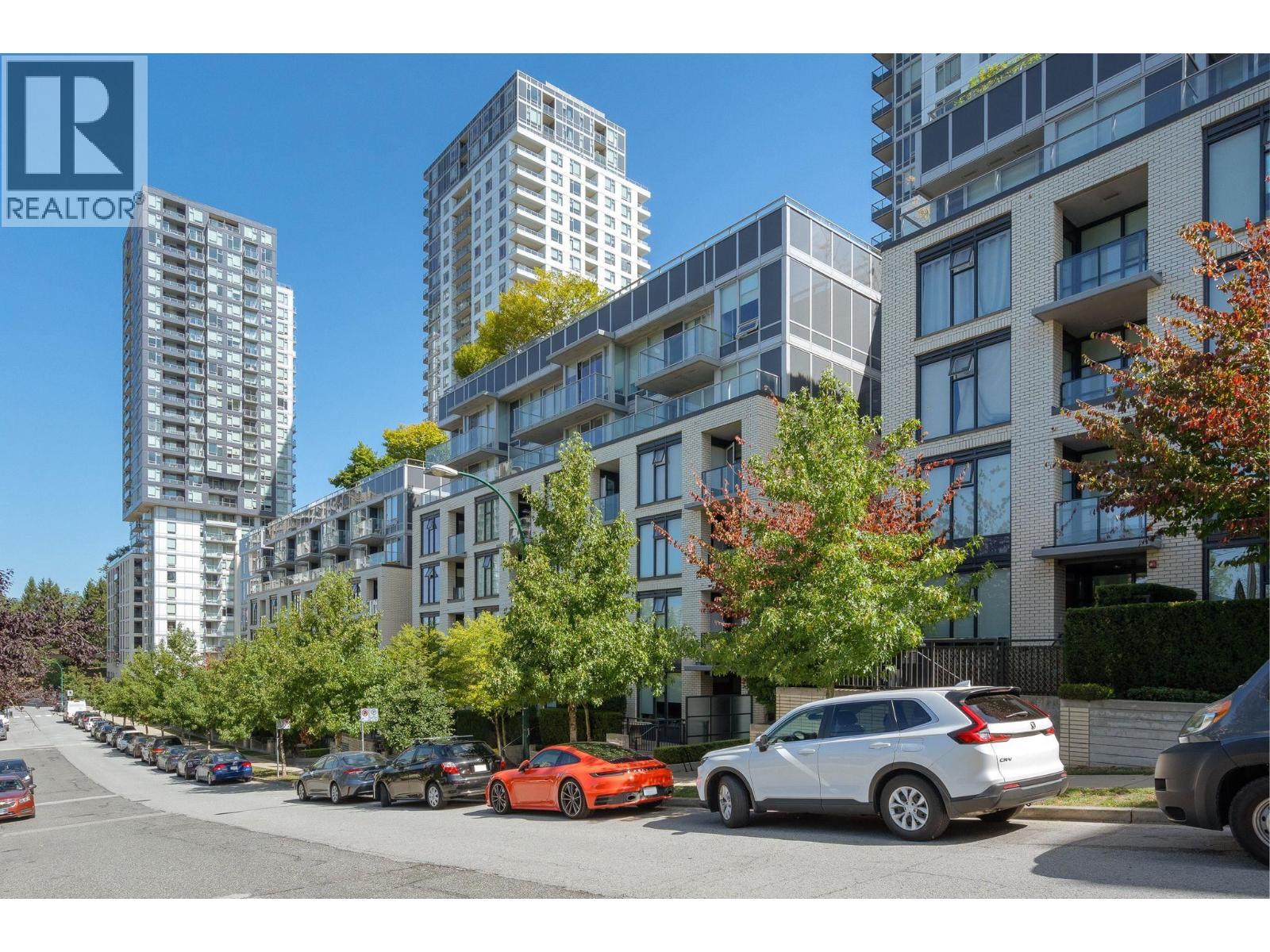621 5598 Ormidale Street Property Photo 1
