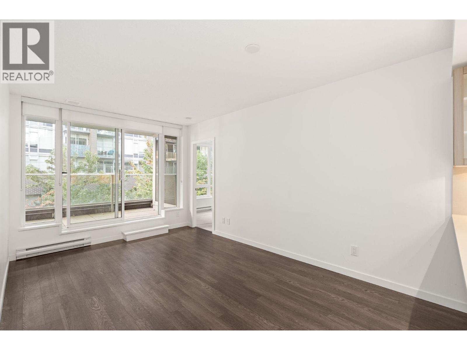 621 5598 Ormidale Street Property Photo 6