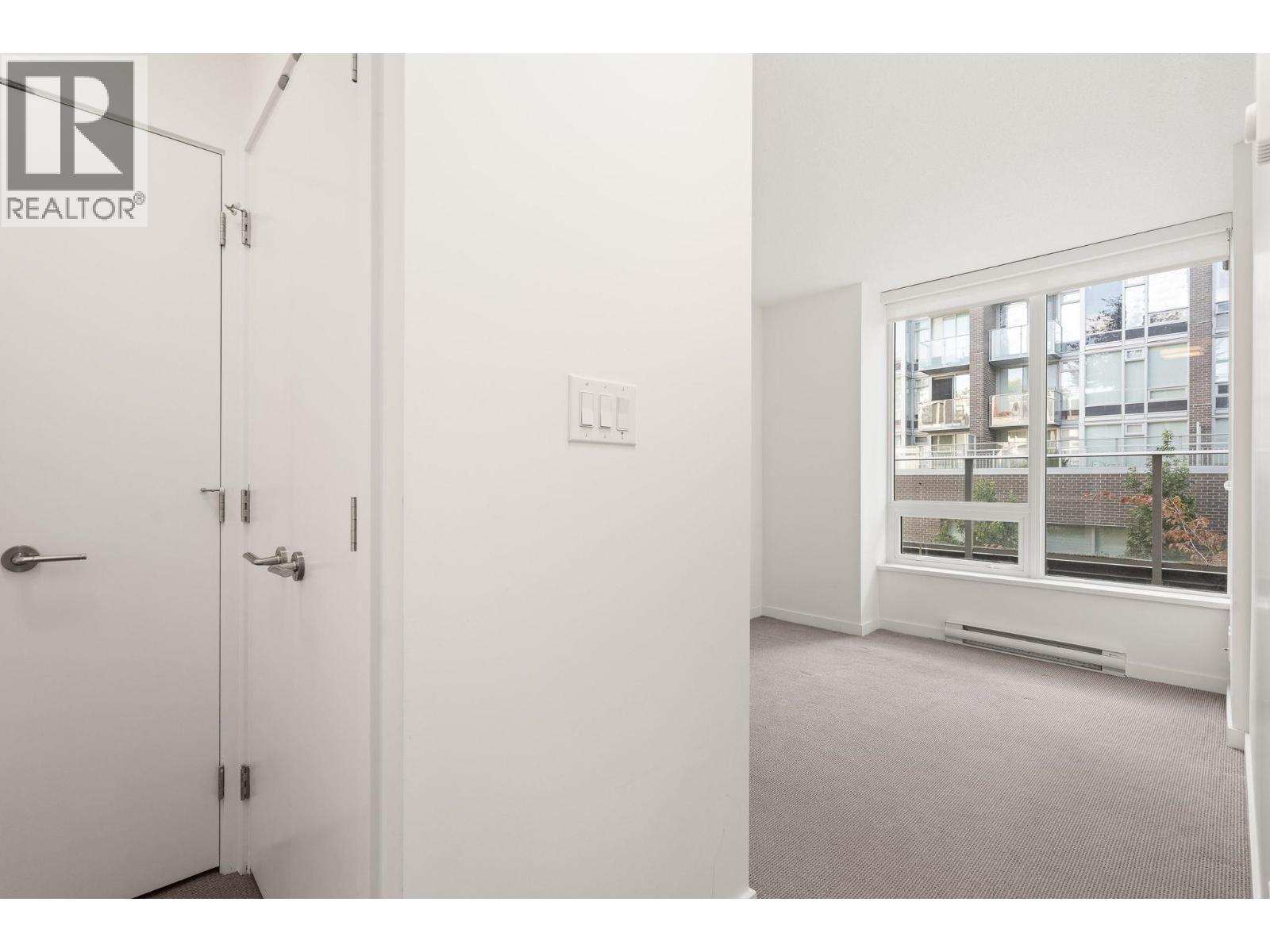 621 5598 Ormidale Street Property Photo 11