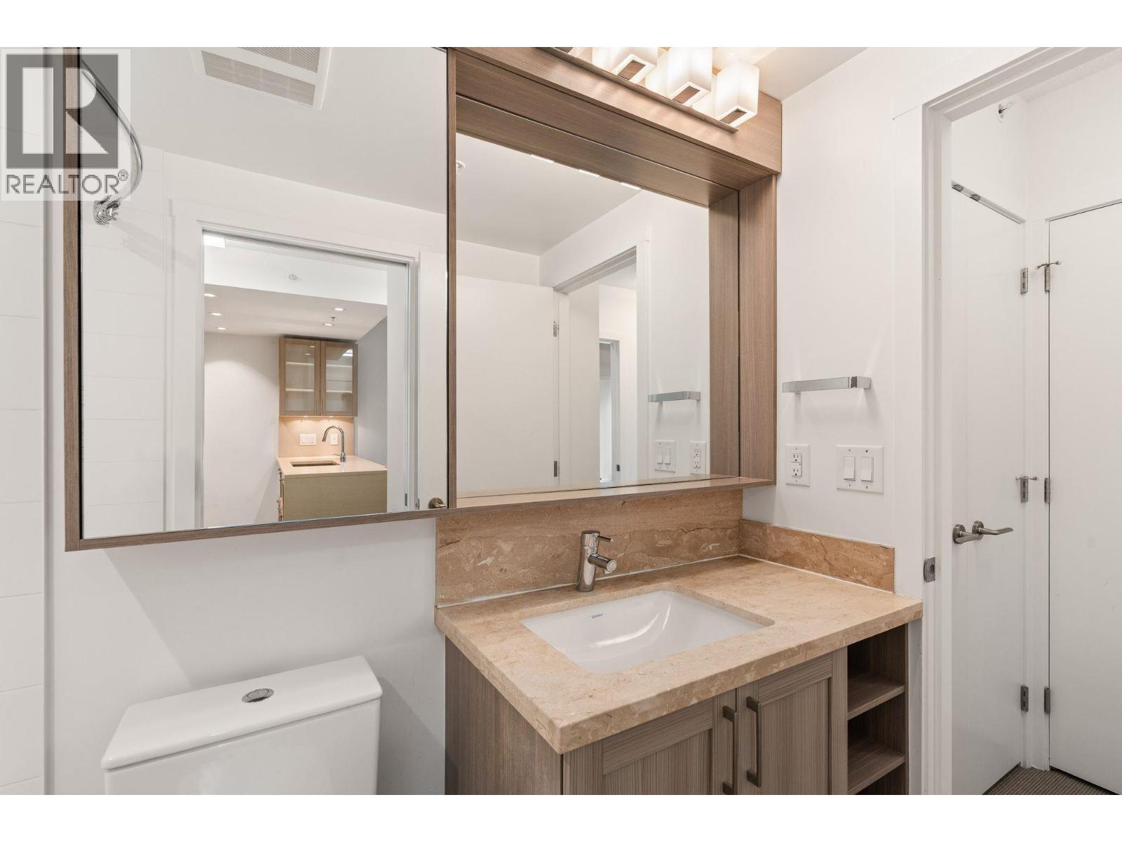 621 5598 Ormidale Street Property Photo 14