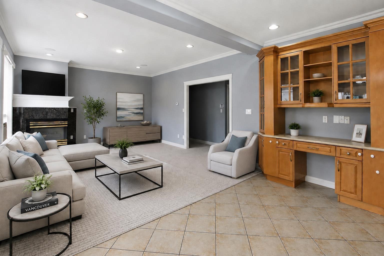 10304 128 Street Property Photo 3
