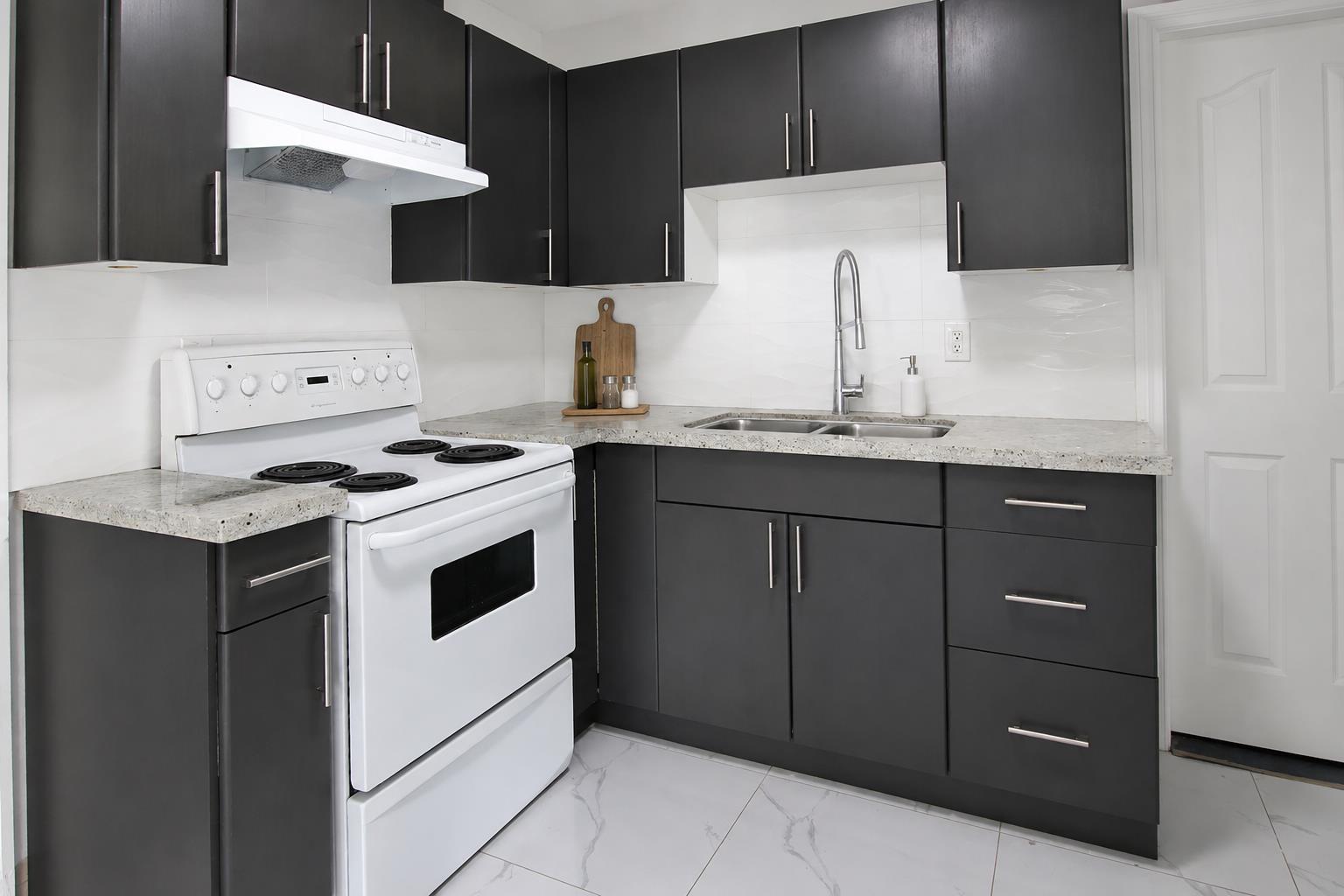 10304 128 Street Property Photo 18