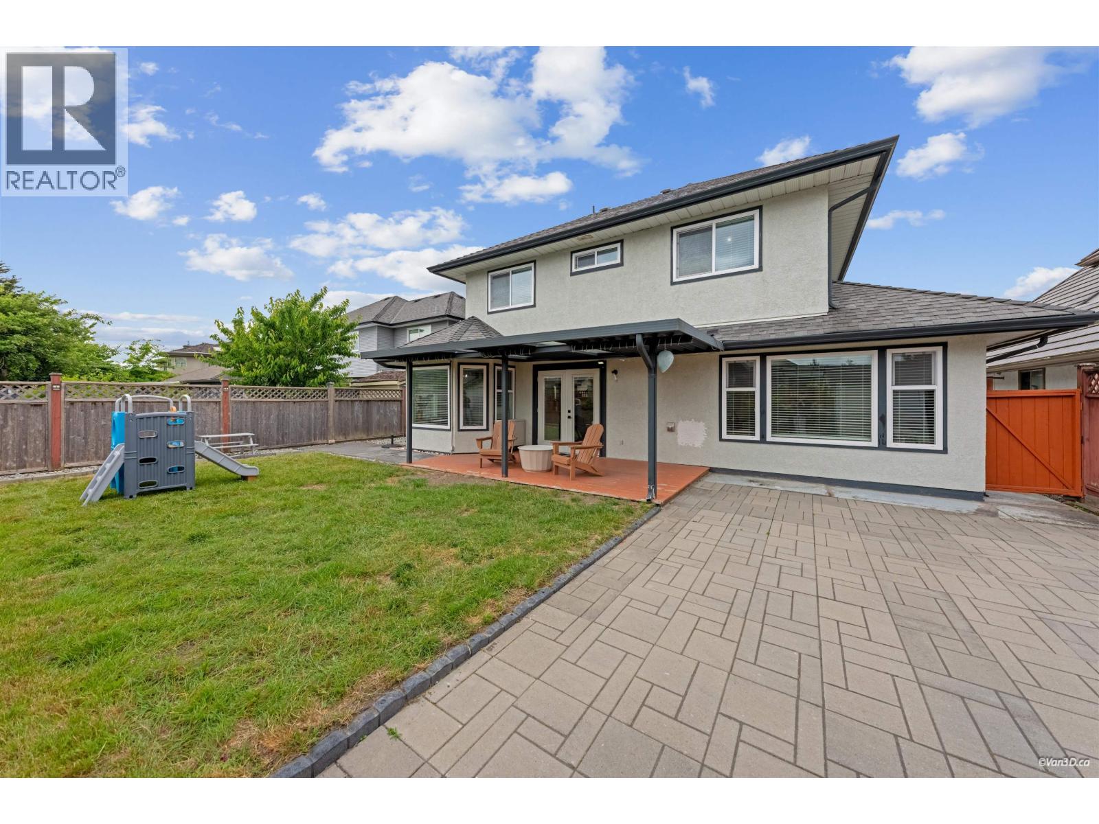 6288 Crescent Place Property Photo 1