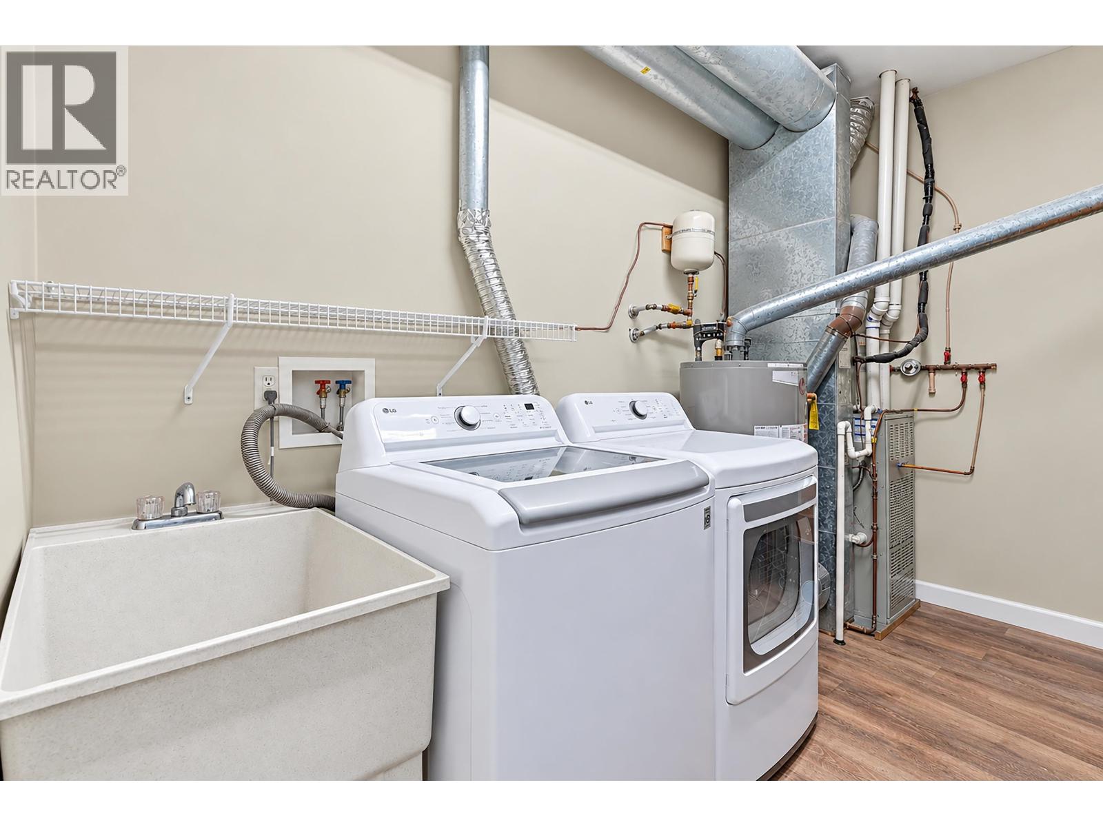 32 23151 Haney Bypass Property Photo 17