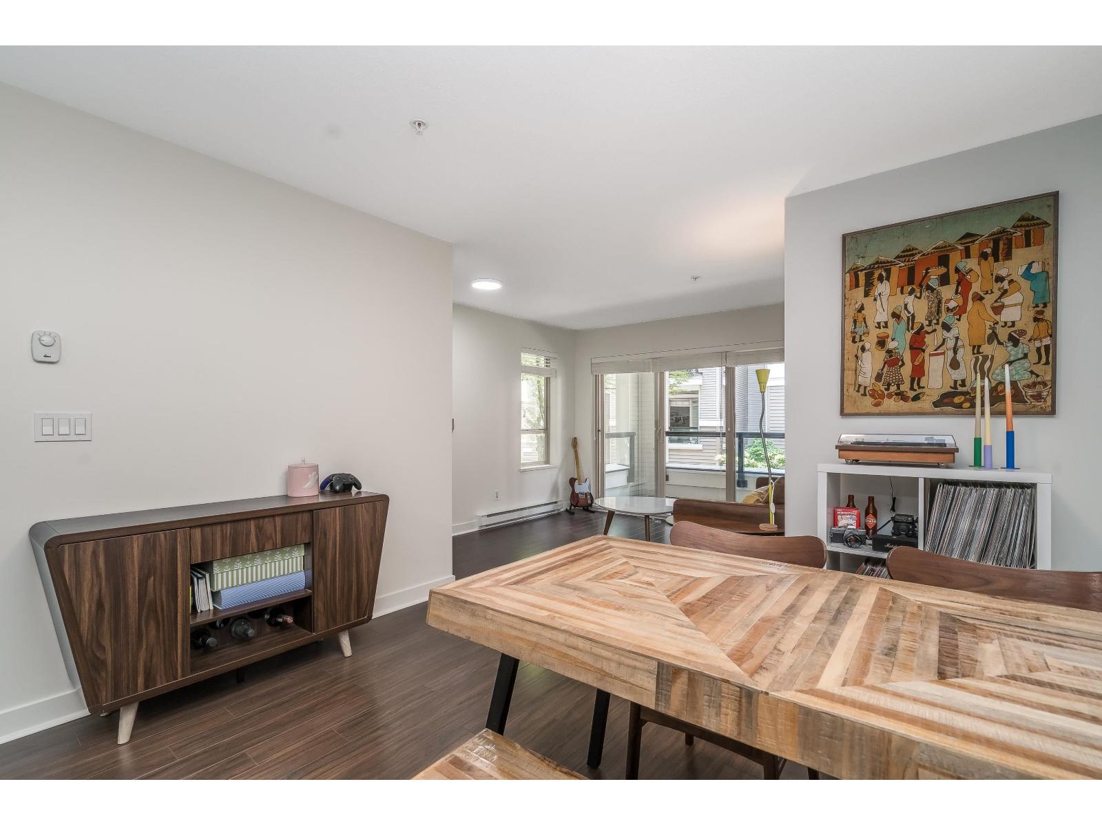 A218 8929 202 Street Property Photo 8