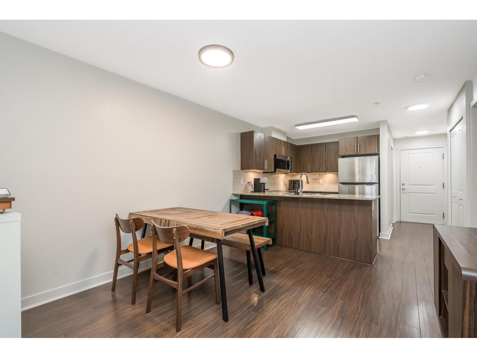 A218 8929 202 Street Property Photo 25