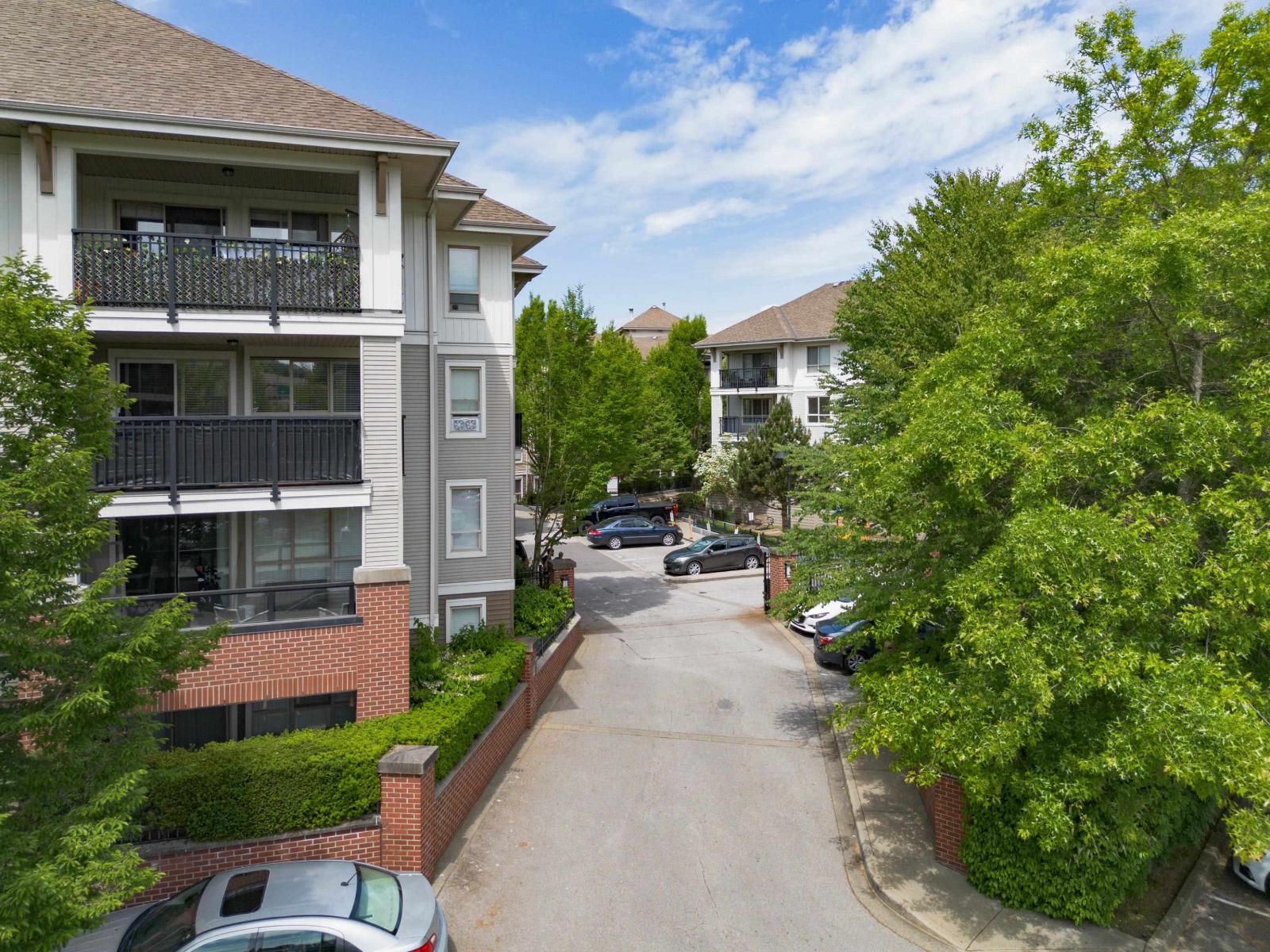 A218 8929 202 Street Property Photo 33
