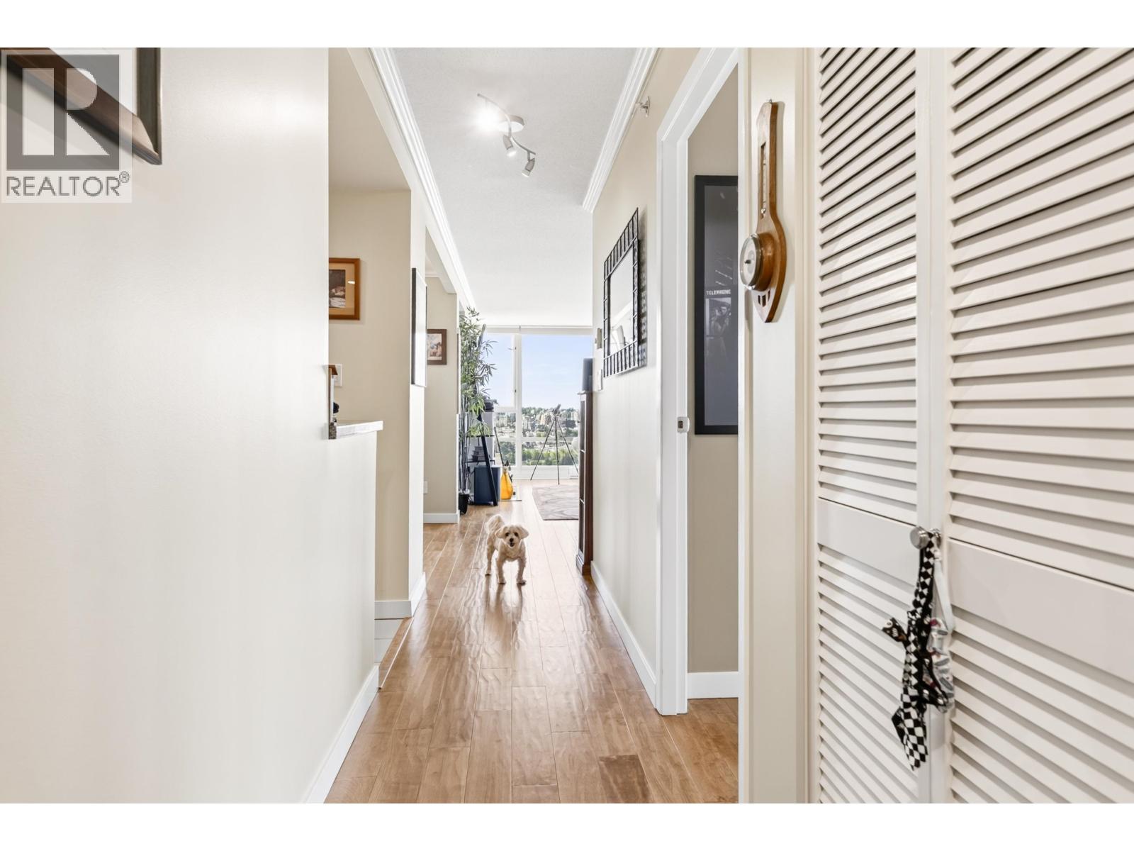 3607 1033 Marinaside Crescent Property Photo 11