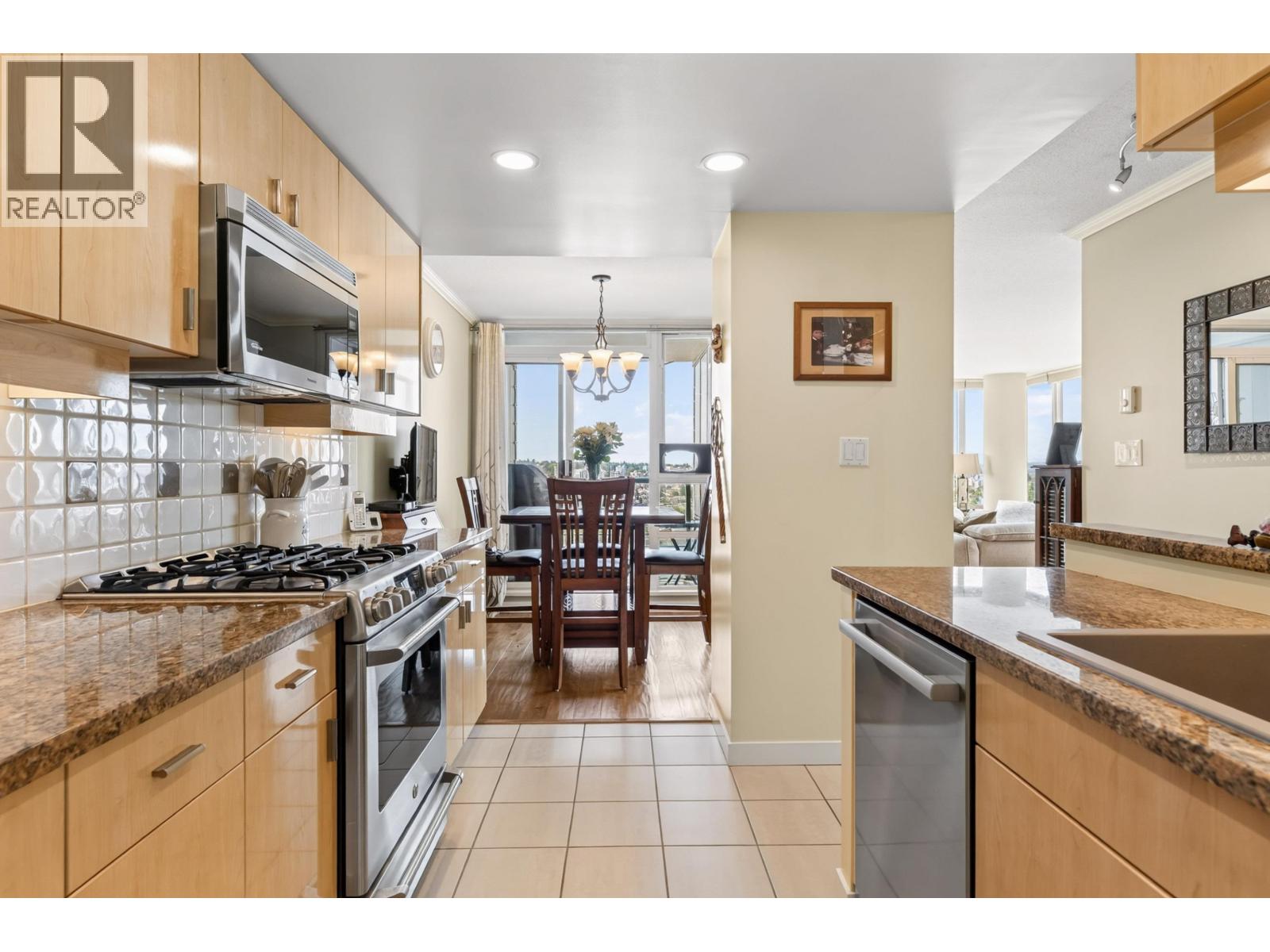 3607 1033 Marinaside Crescent Property Photo 15
