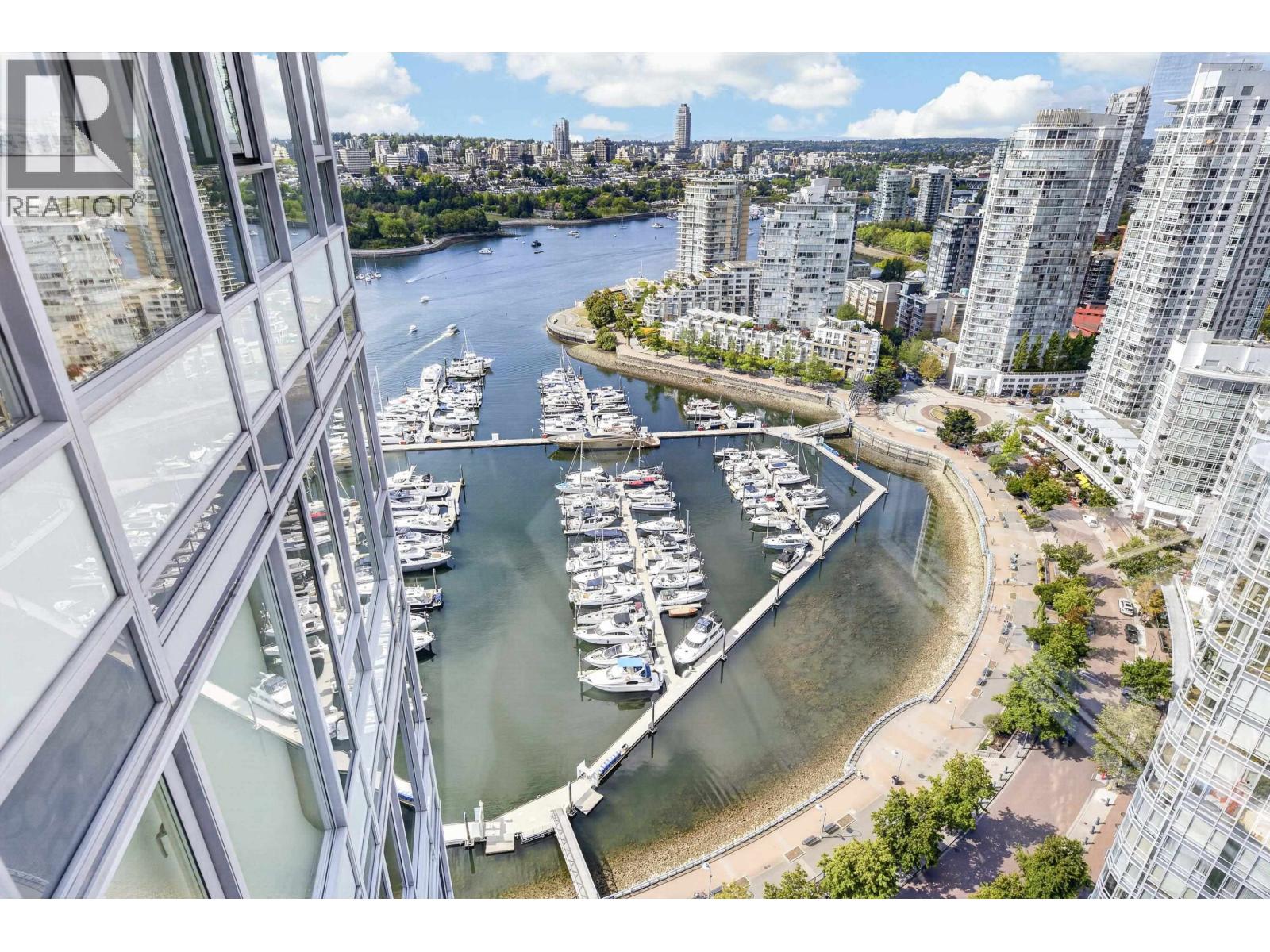 3607 1033 Marinaside Crescent Property Photo 22