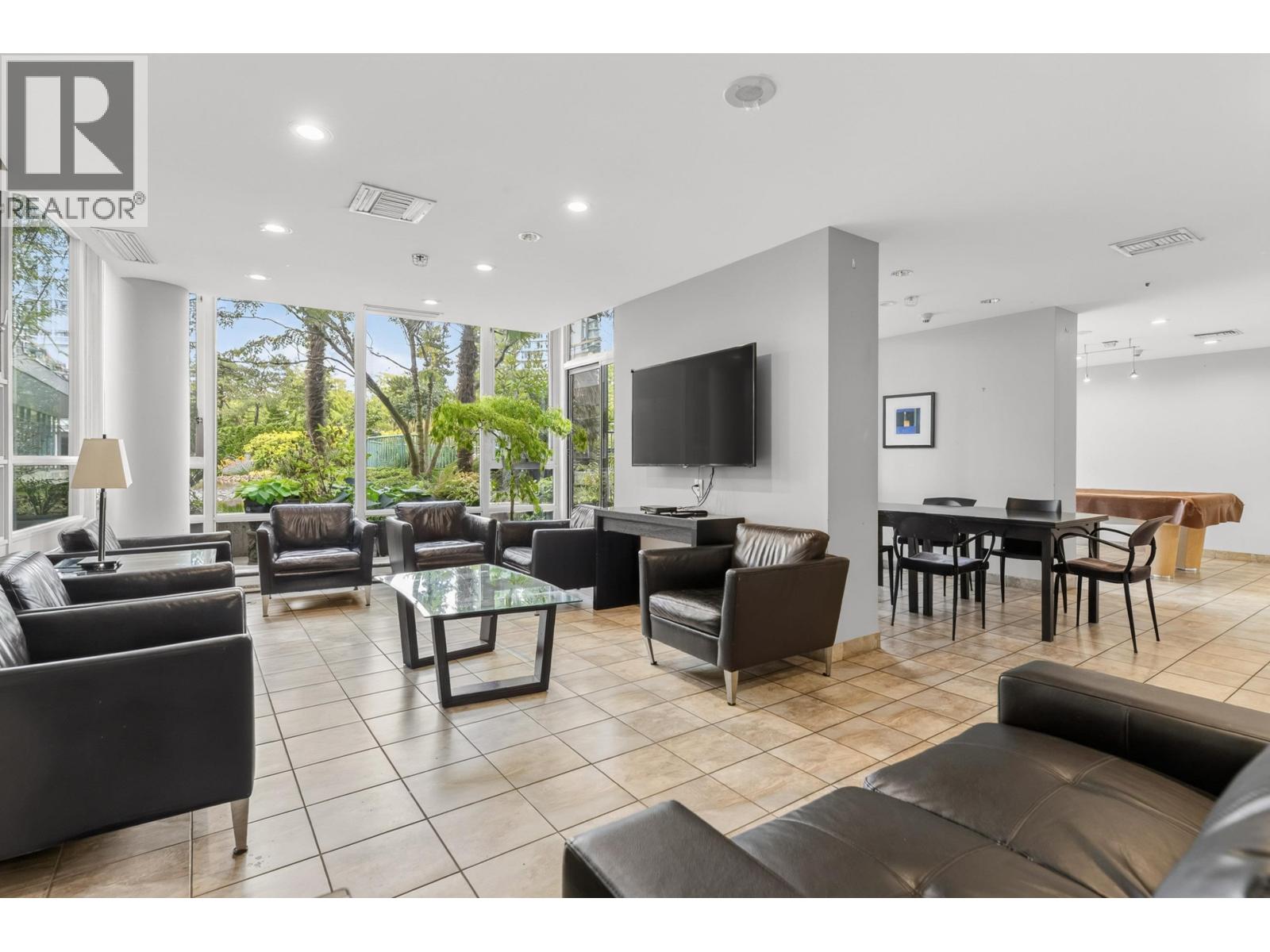 3607 1033 Marinaside Crescent Property Photo 35