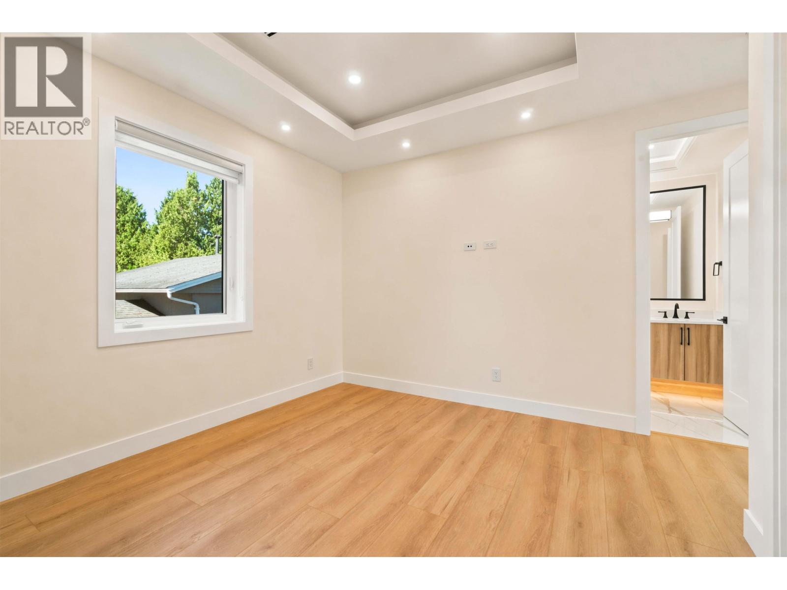 1 3871 Springfield Drive Property Photo 16
