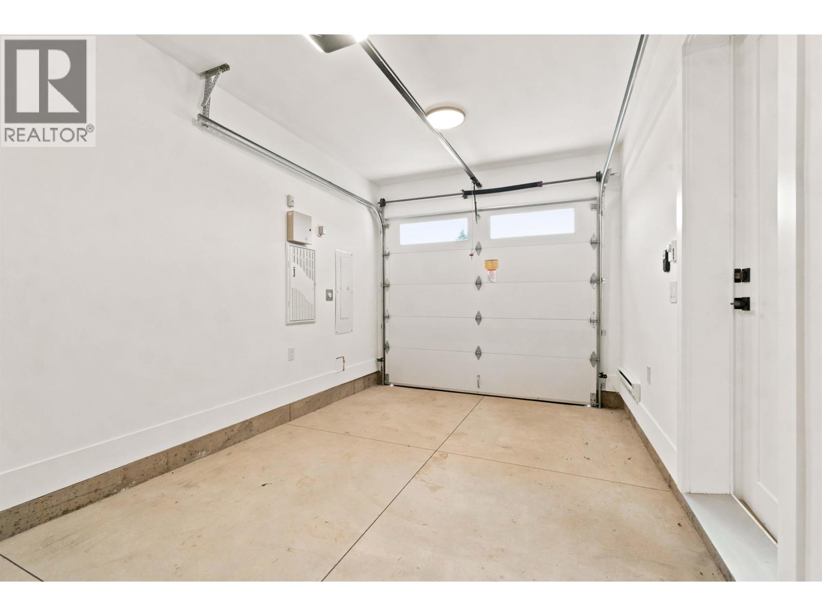 1 3871 Springfield Drive Property Photo 29
