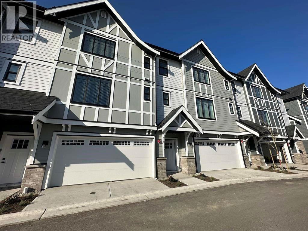 6 12018 237 STREET Property Photo 1