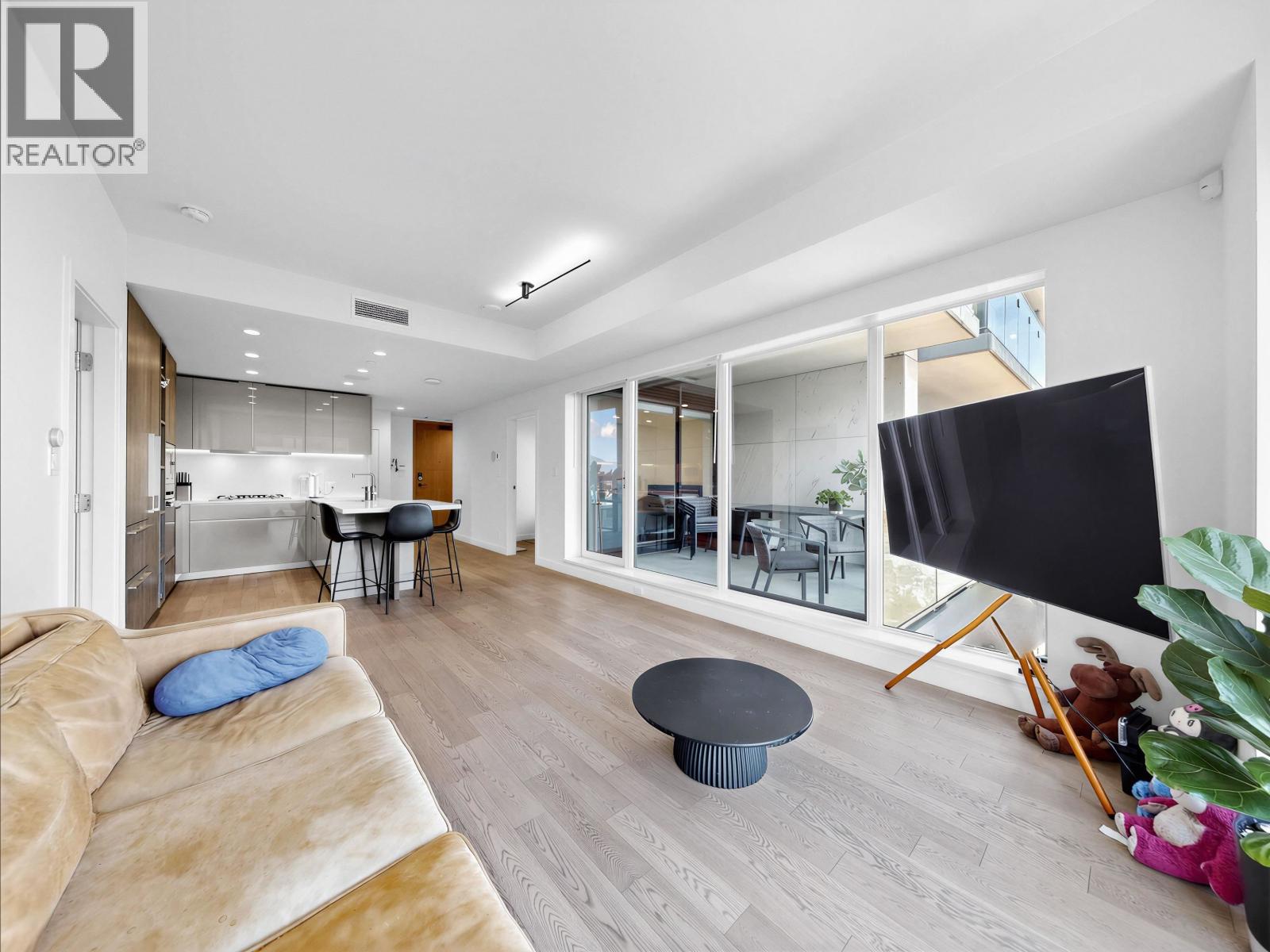 1007 6811 Pearson Way Property Photo 3