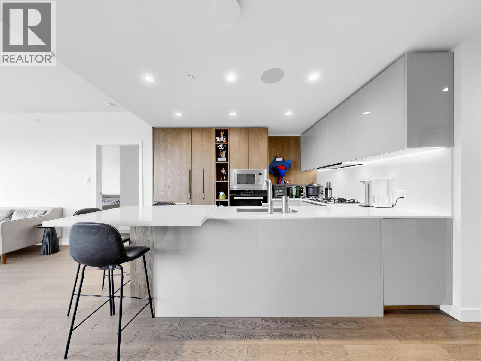 1007 6811 Pearson Way Property Photo 5