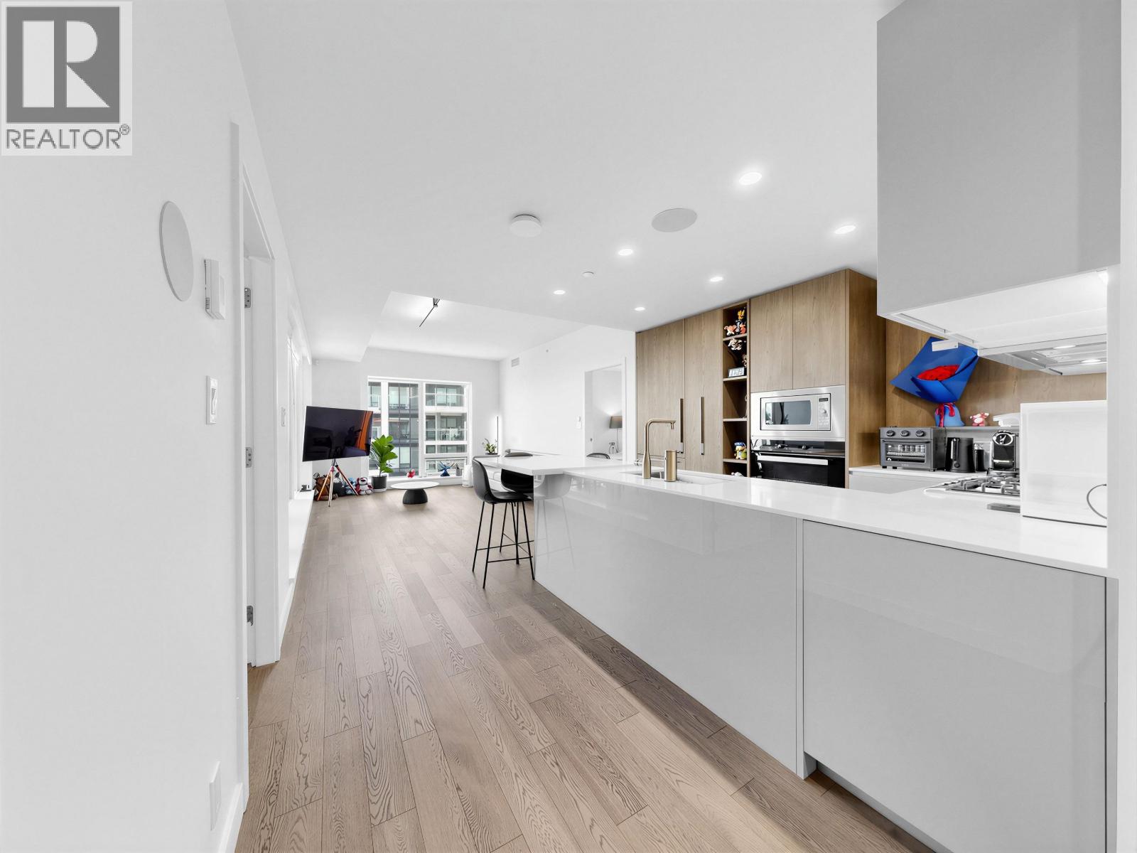 1007 6811 Pearson Way Property Photo 6