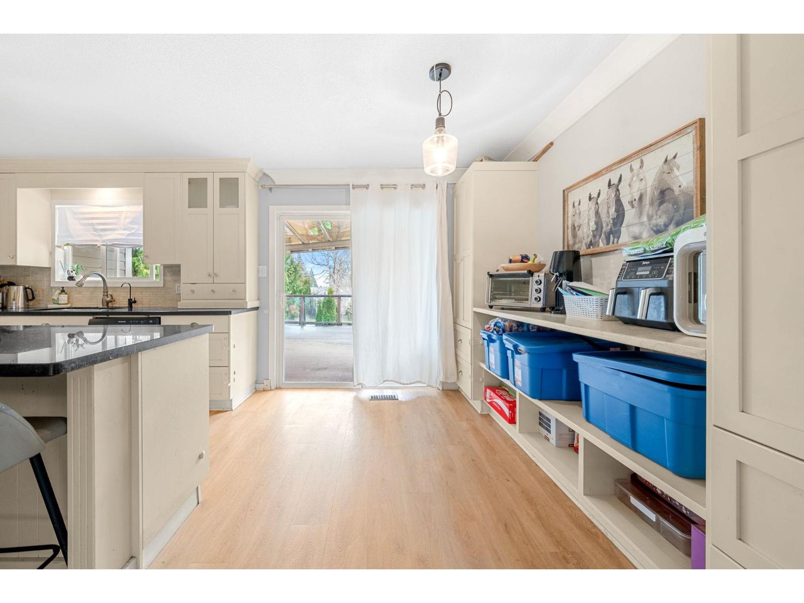 1276 Kent Street Property Photo 14