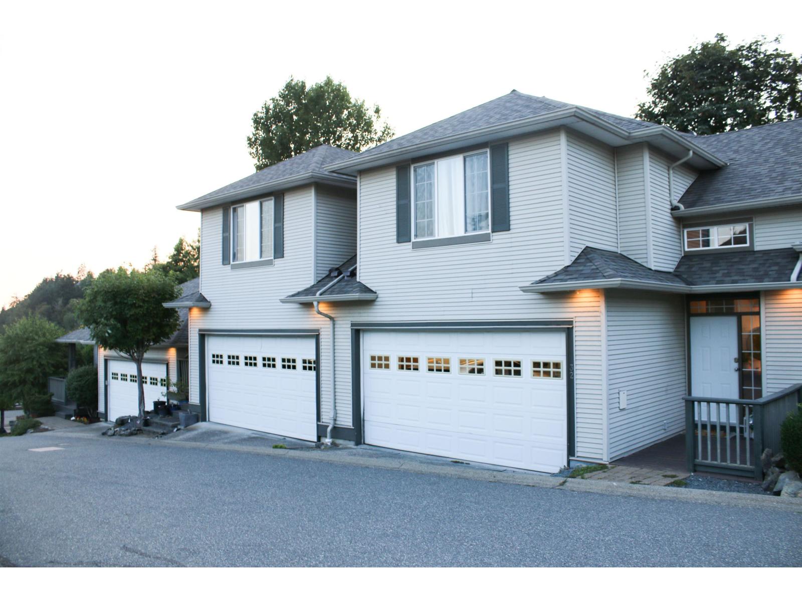 32 2088 Winfield Drive Property Photo 1