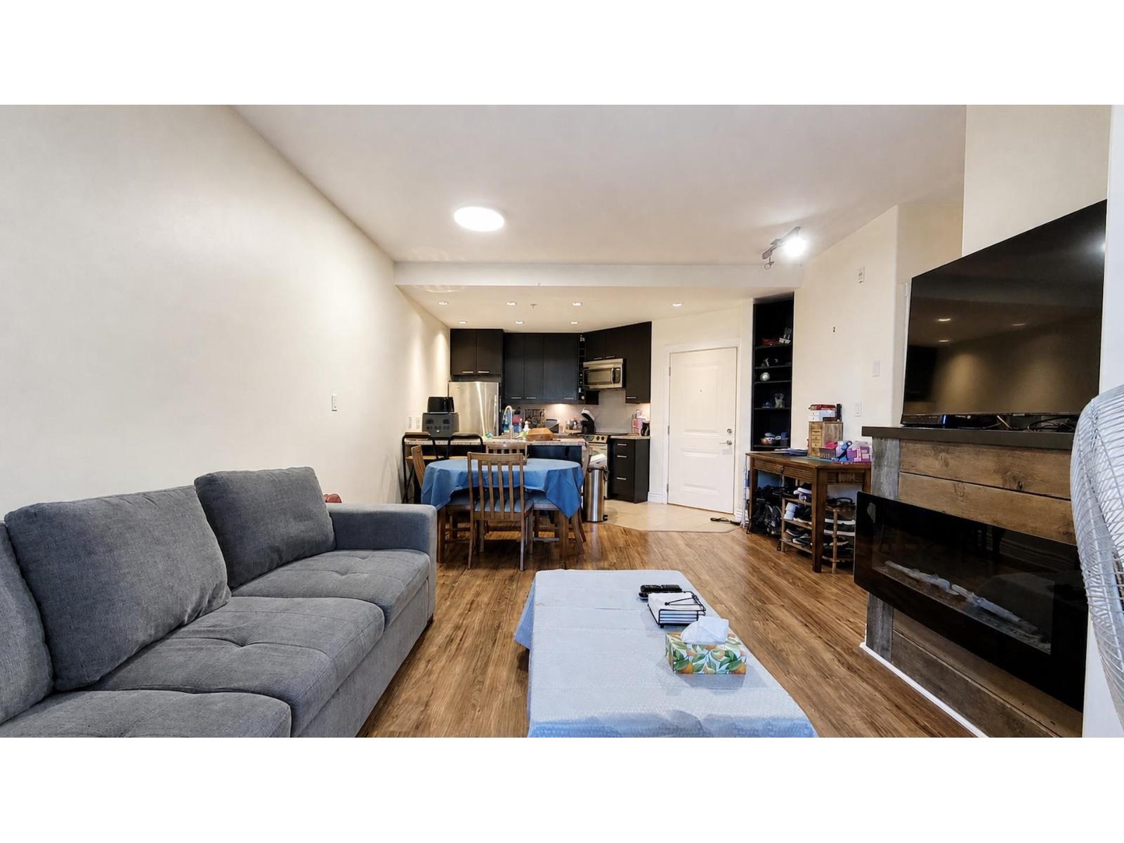 217 2970 King George Boulevard Property Photo 7