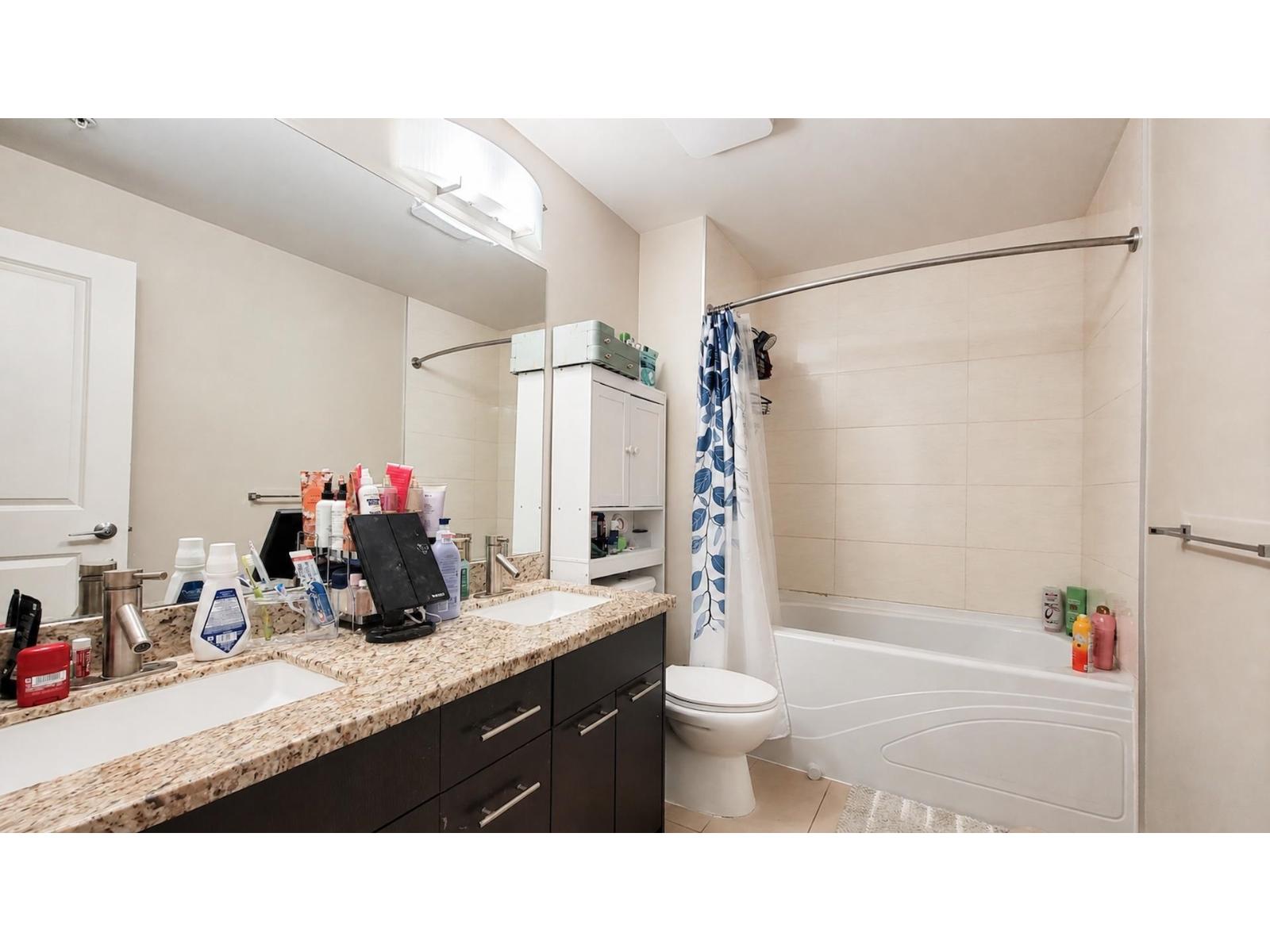 217 2970 King George Boulevard Property Photo 17