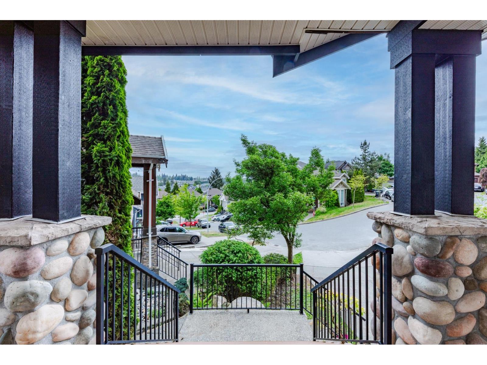 14650 61a Avenue Property Photo 3