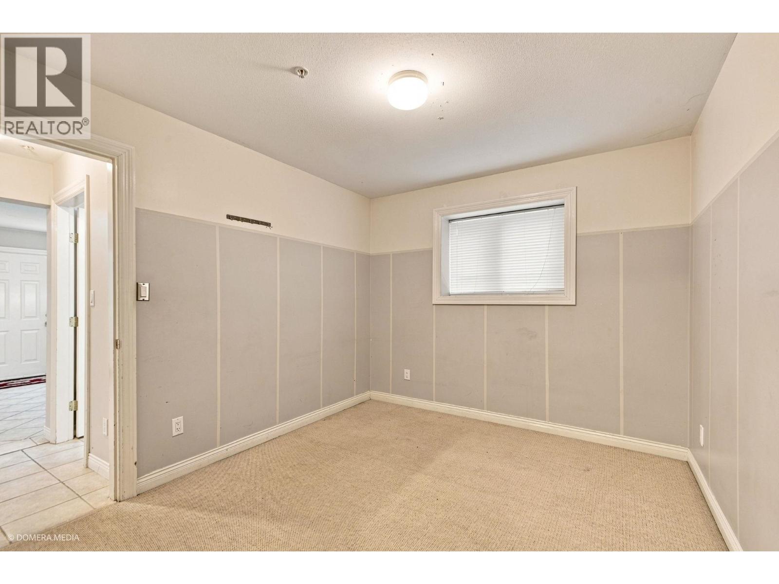 1437 E 58th Avenue Property Photo 28