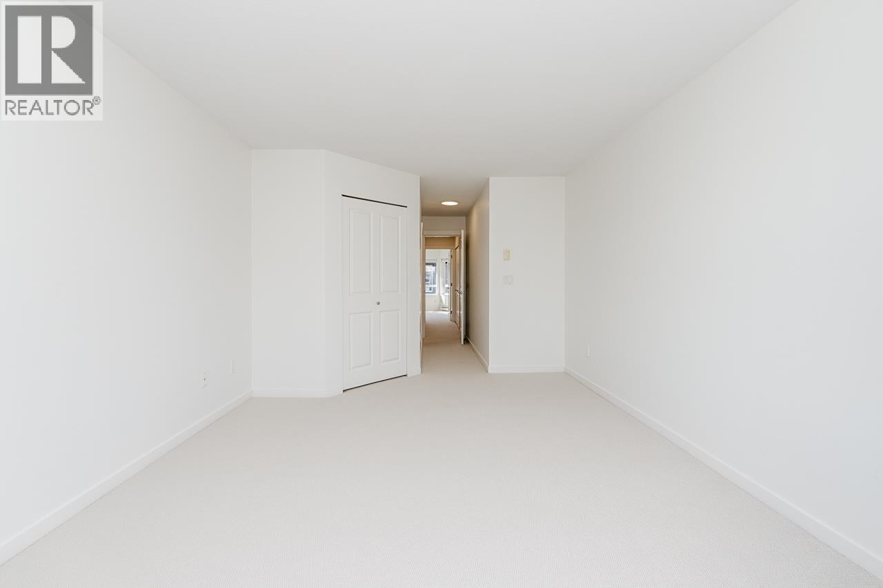 21 6099 Alder Street Property Photo 11