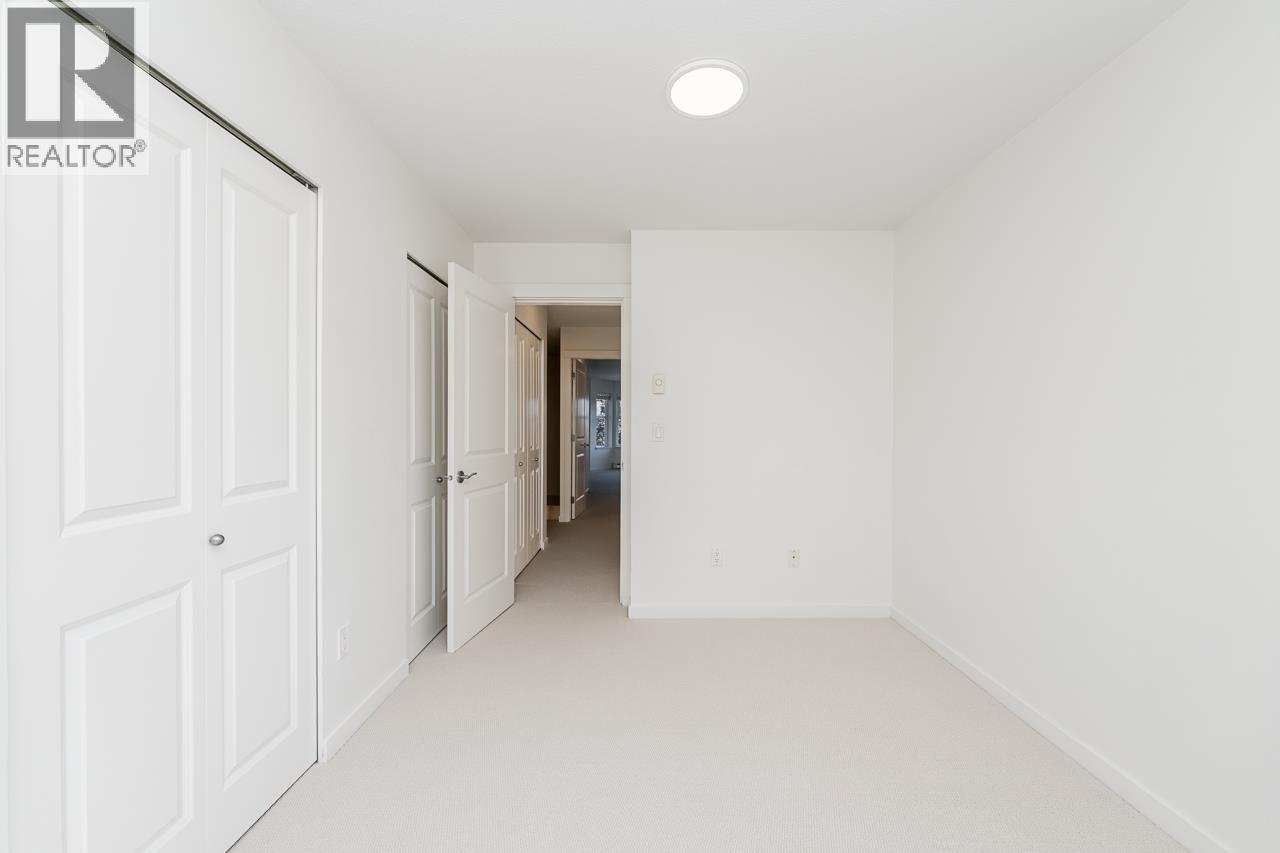 21 6099 Alder Street Property Photo 14