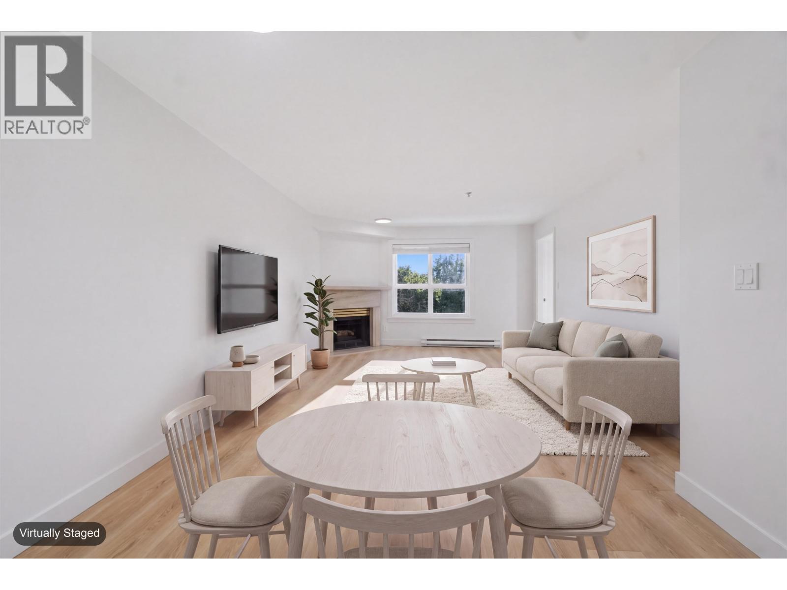 306 2928 Commercial Drive Property Photo 1