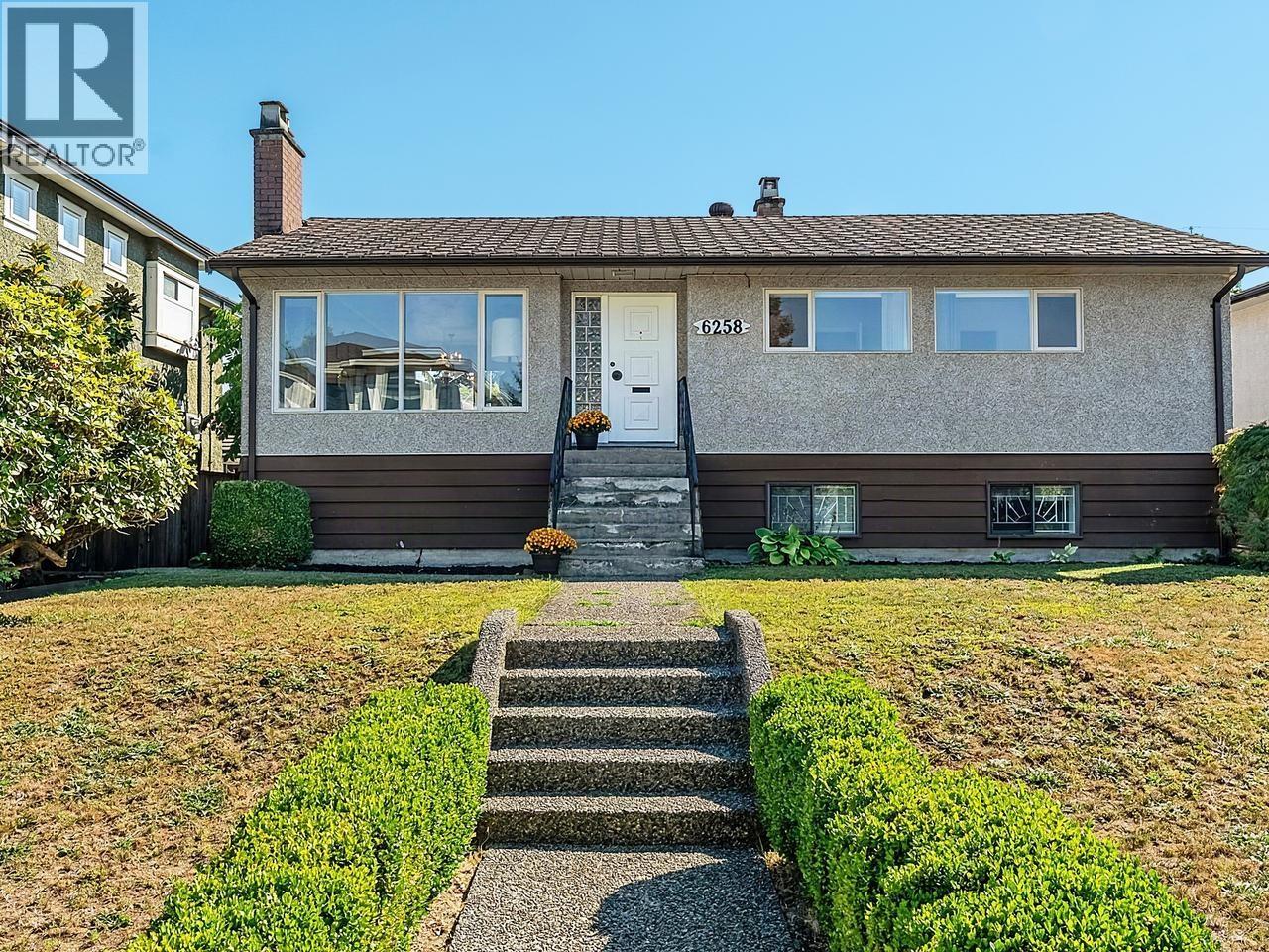 6258 Berwick Street Property Photo 1
