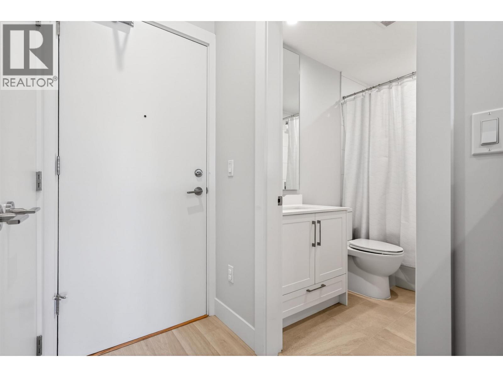 206 1930 Starling Drive Property Photo 20