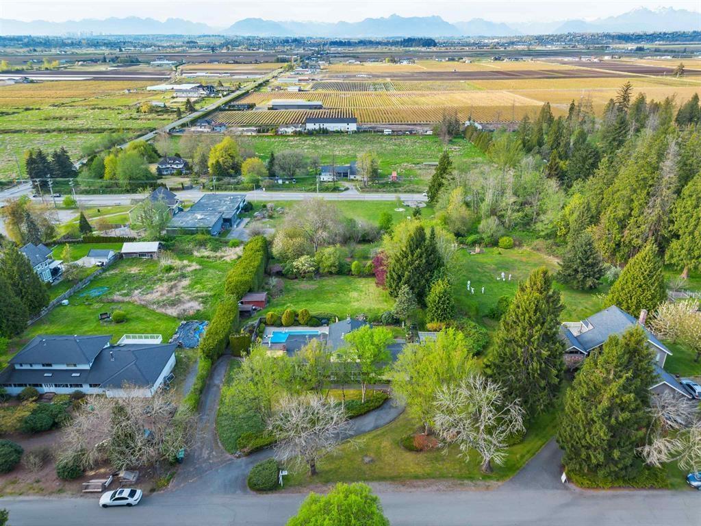 16881 31 Avenue Property Photo 3