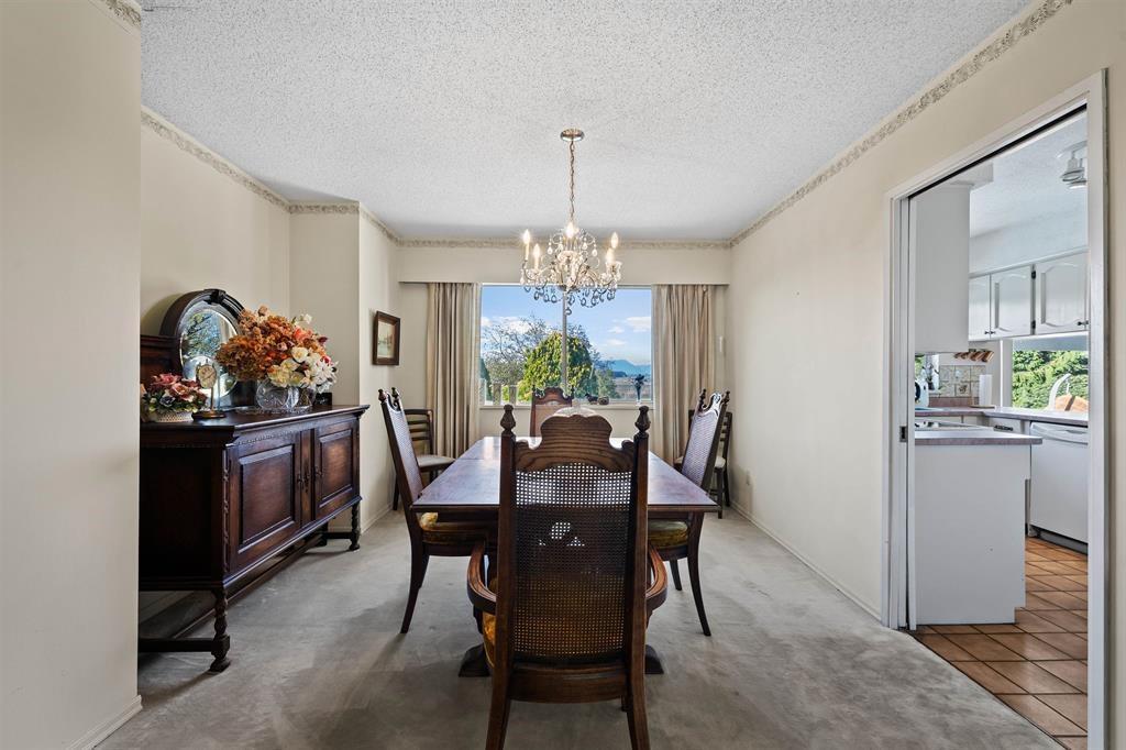 16881 31 Avenue Property Photo 9