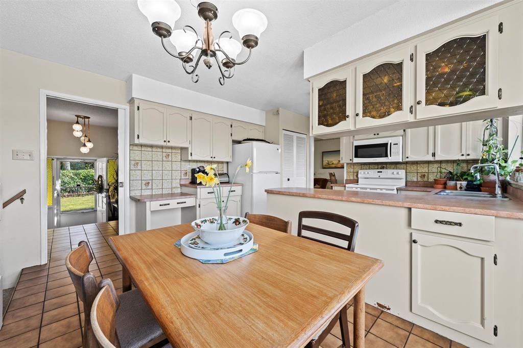 16881 31 Avenue Property Photo 15