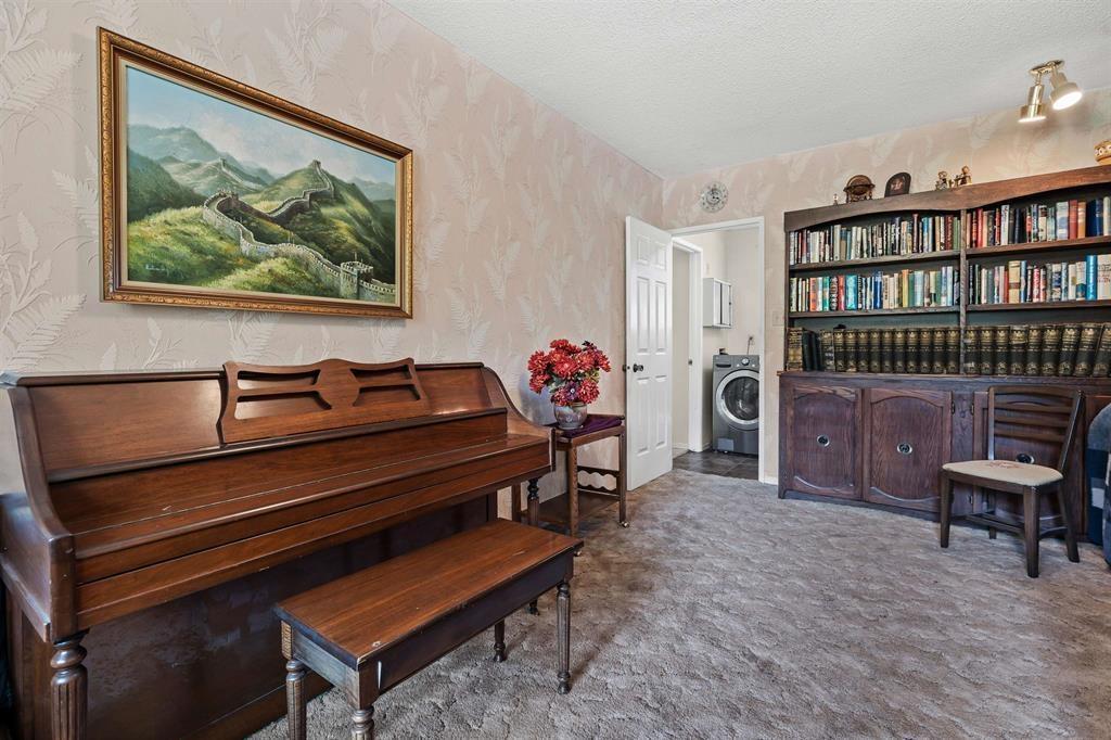 16881 31 Avenue Property Photo 23