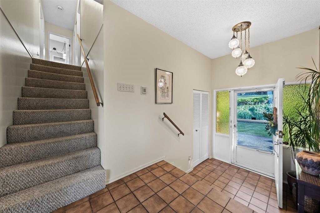 16881 31 Avenue Property Photo 24