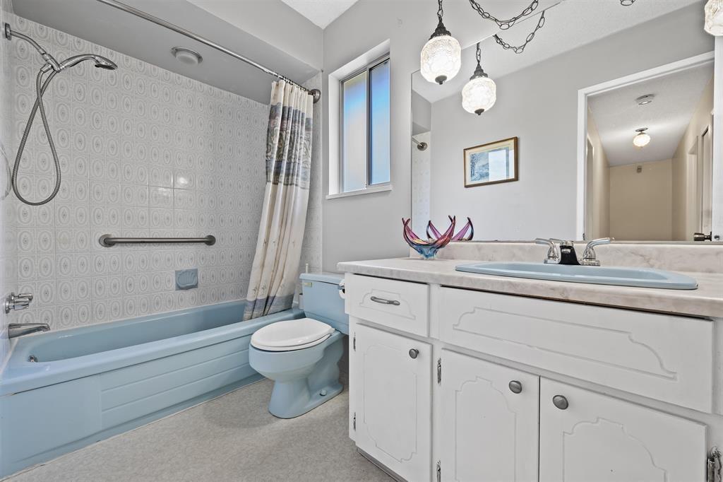 16881 31 Avenue Property Photo 34
