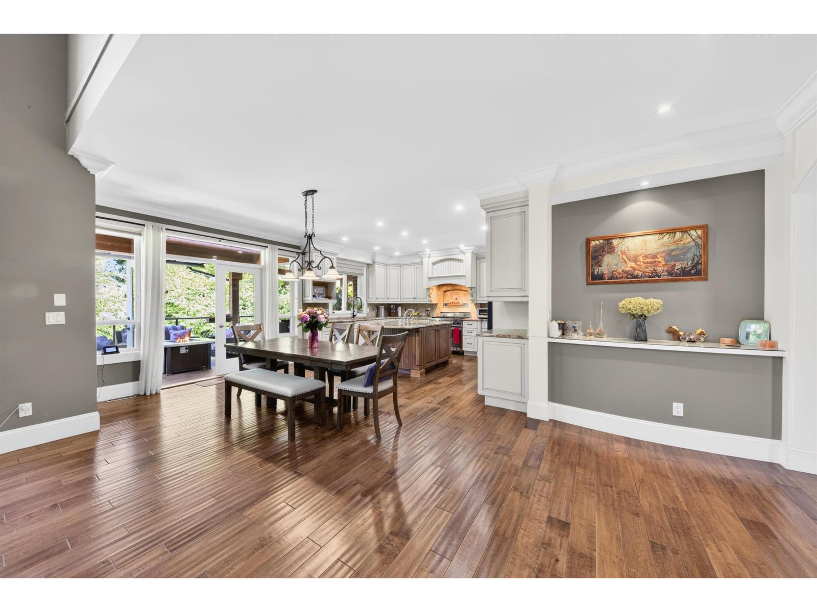 14057 28 Avenue Property Photo 10