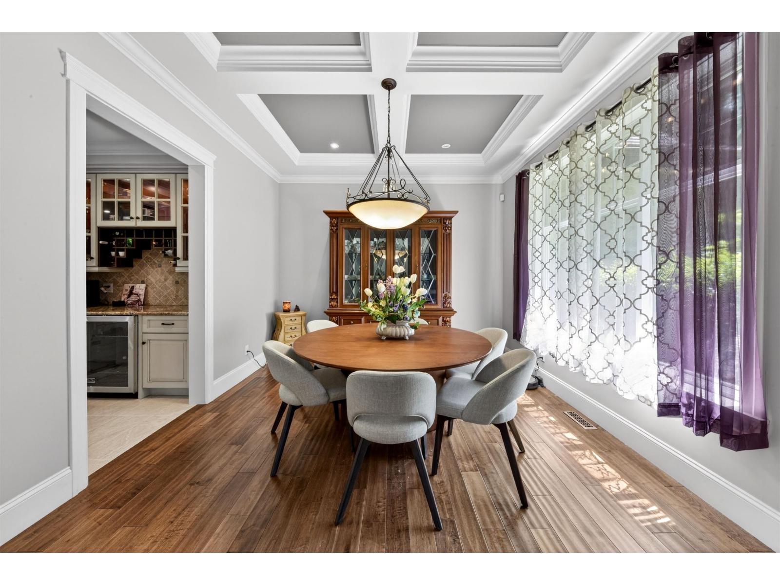 14057 28 Avenue Property Photo 12