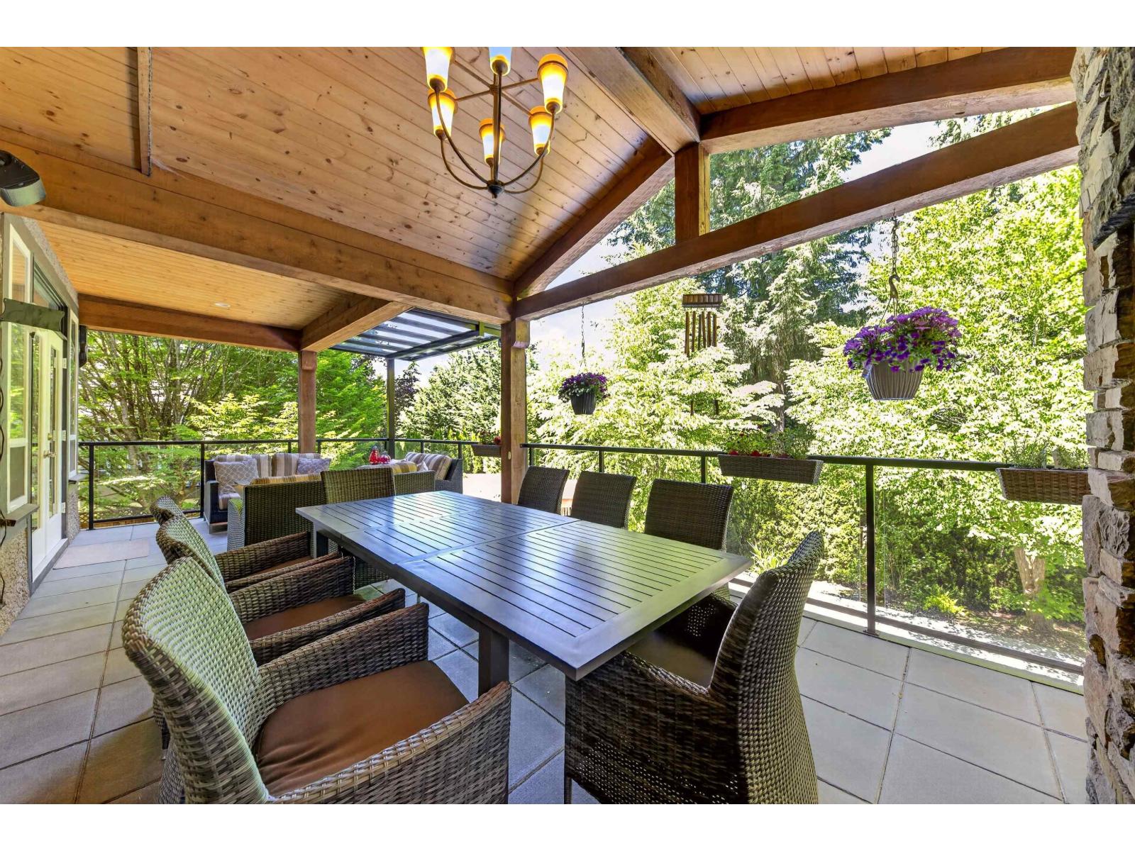 14057 28 Avenue Property Photo 14