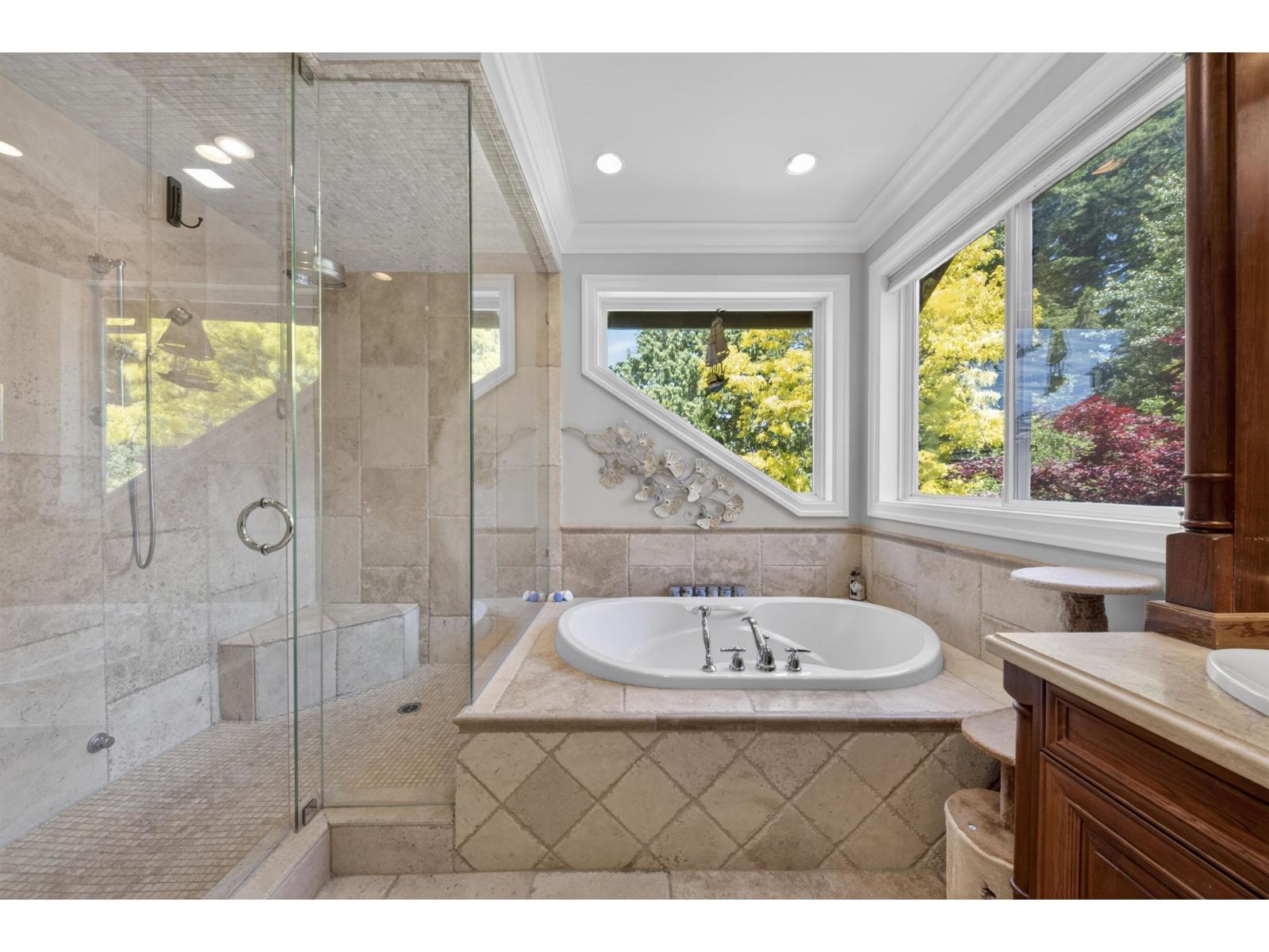 14057 28 Avenue Property Photo 20