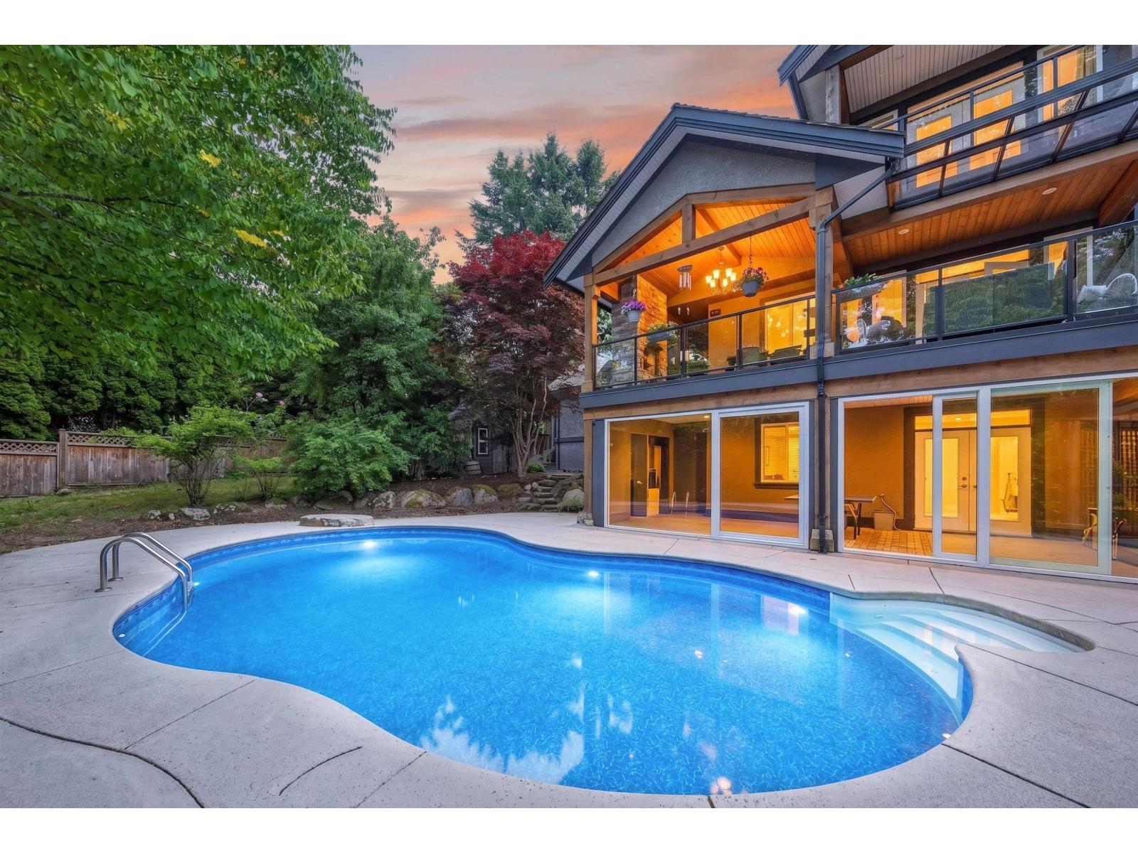 14057 28 Avenue Property Photo 31
