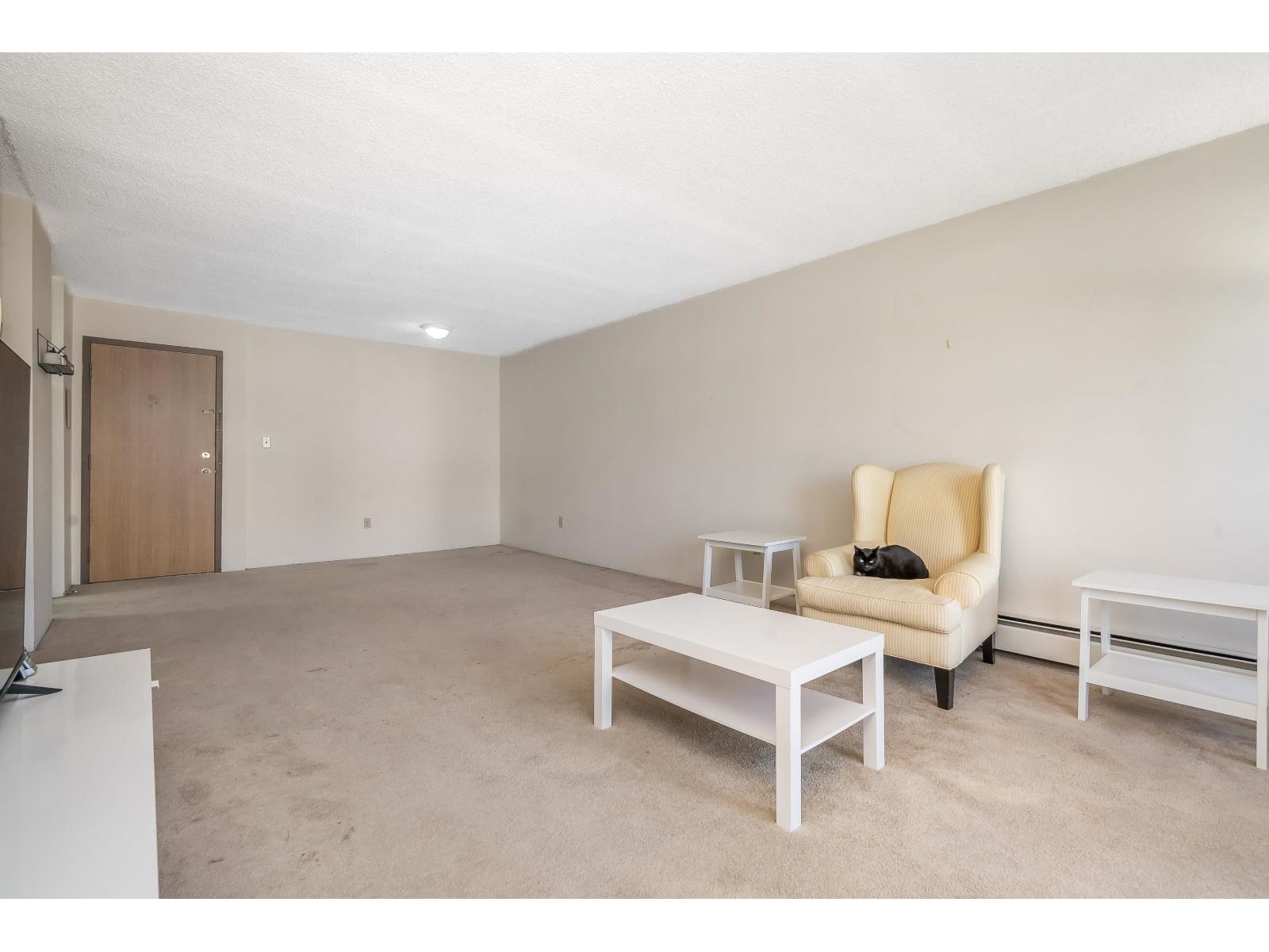 210 1860 E Southmere Crescent Property Photo 10