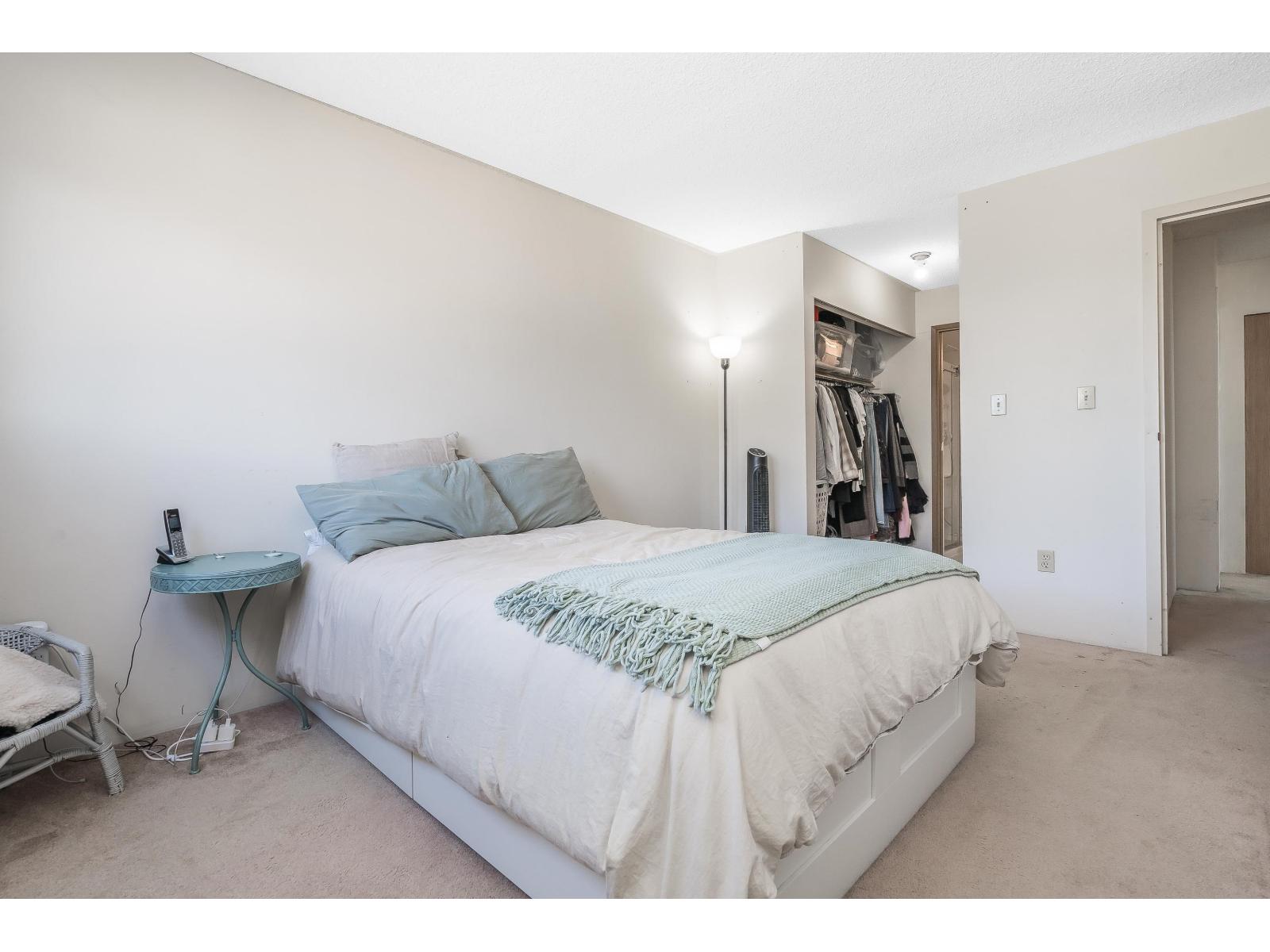 210 1860 E Southmere Crescent Property Photo 16