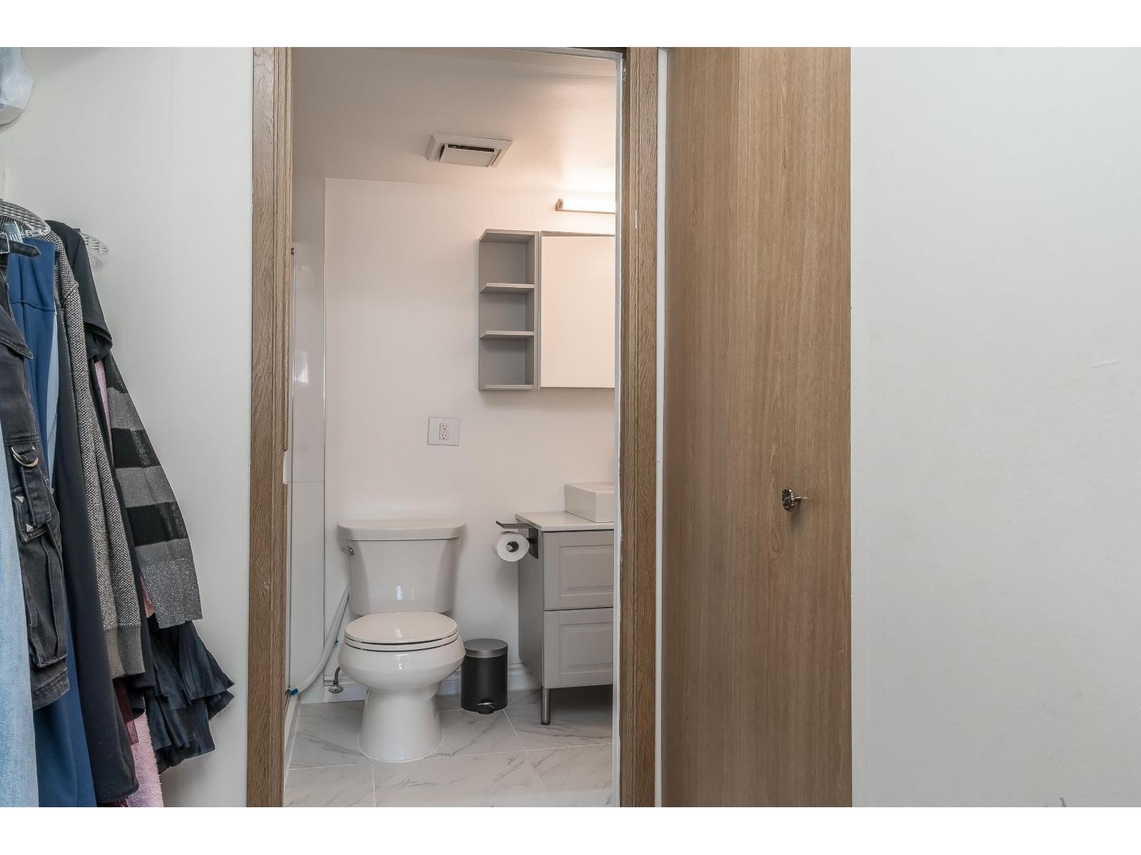 210 1860 E Southmere Crescent Property Photo 17