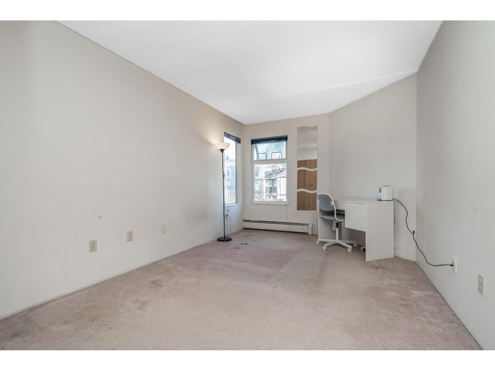 210 1860 E Southmere Crescent Property Photo 21