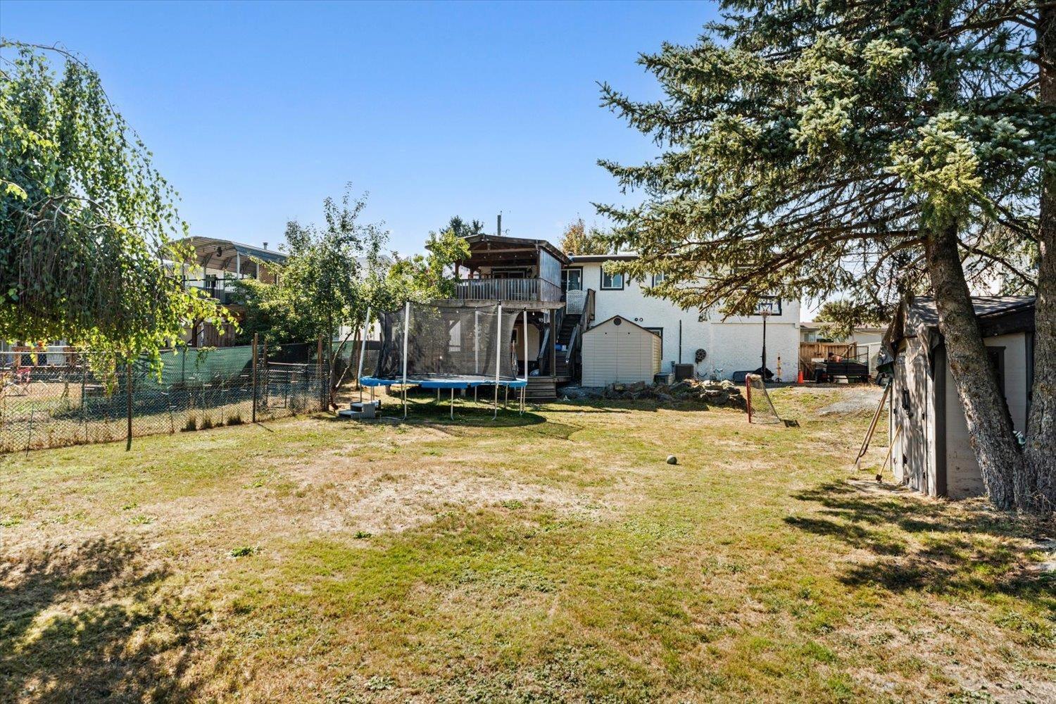 9334 James Street Property Photo 34