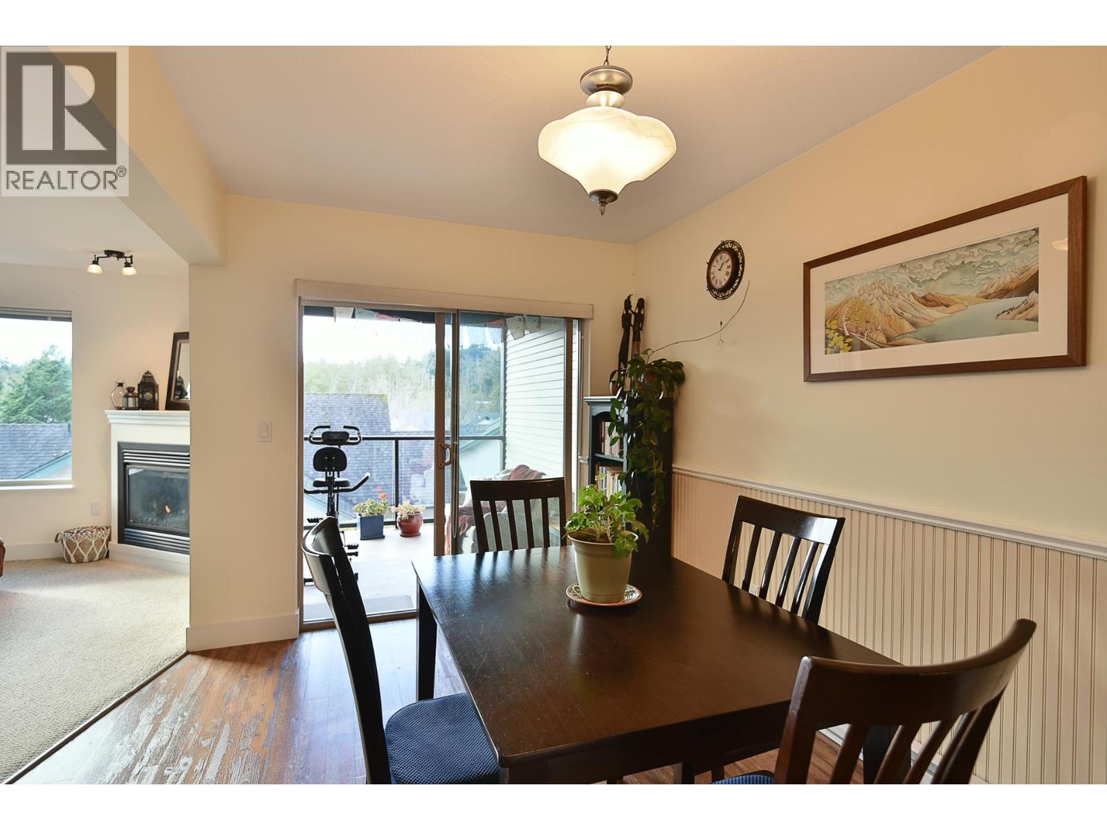 303 5711 Ebbtide Street Property Photo 6