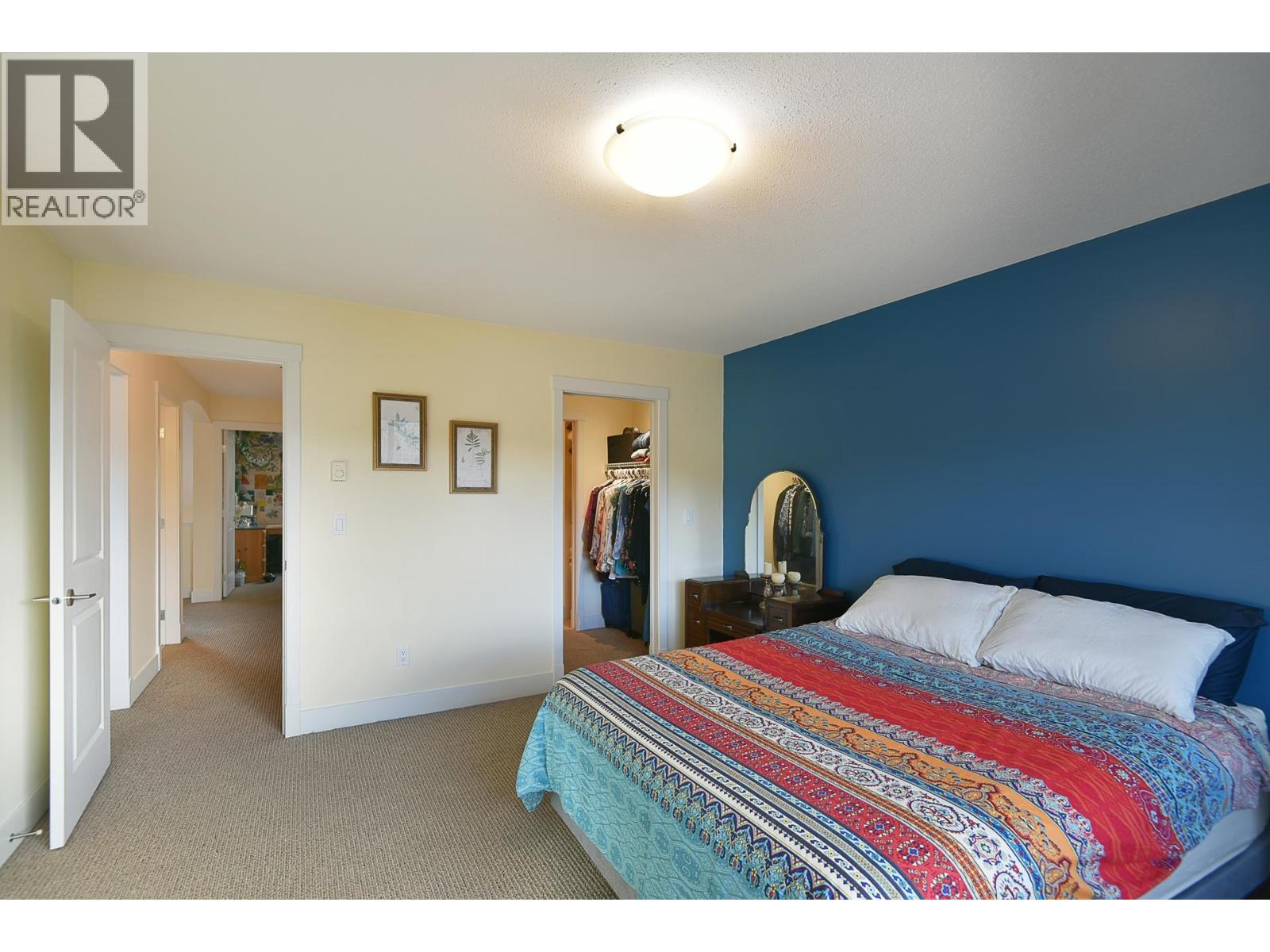 303 5711 Ebbtide Street Property Photo 14